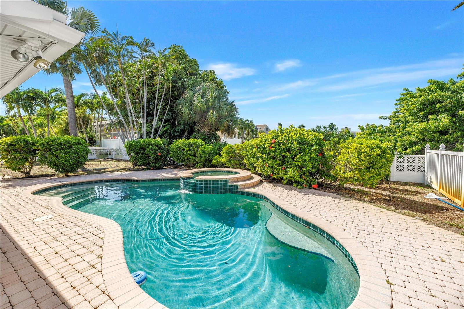 290 MONTE CRISTO BLVD — photo 37