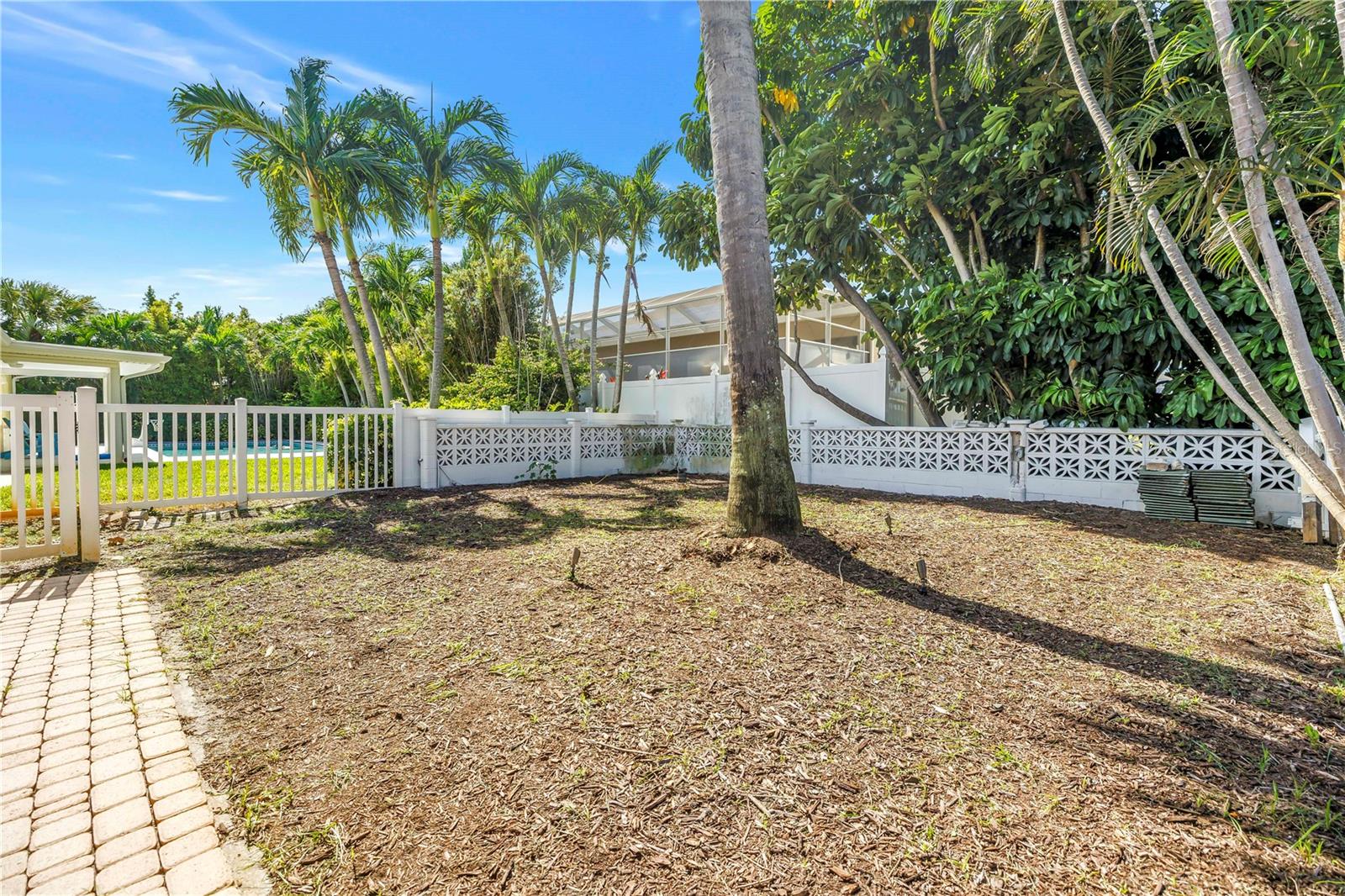 290 MONTE CRISTO BLVD — photo 43