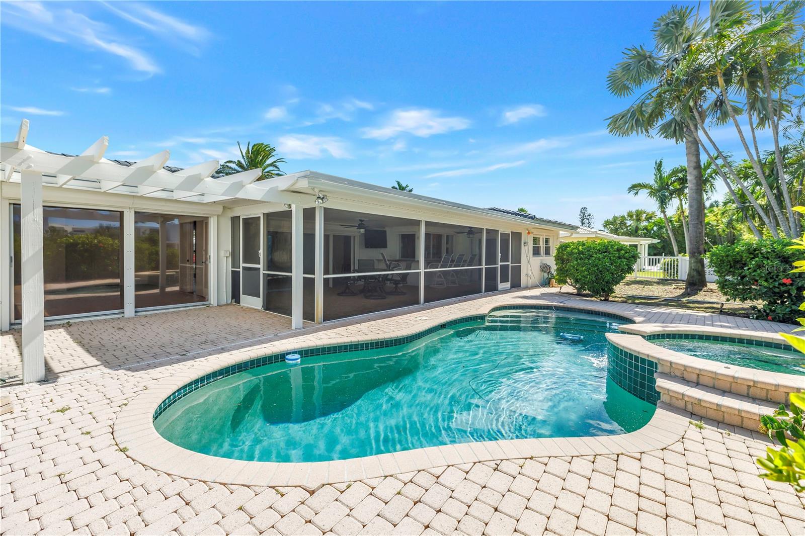 290 MONTE CRISTO BLVD — photo 38