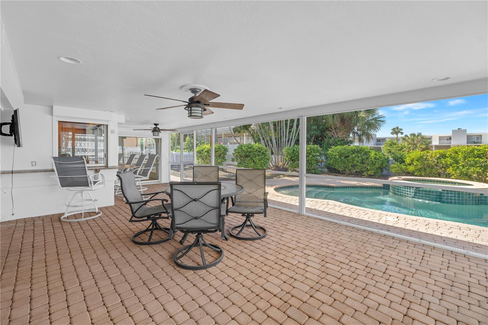 290 MONTE CRISTO BLVD — photo 34