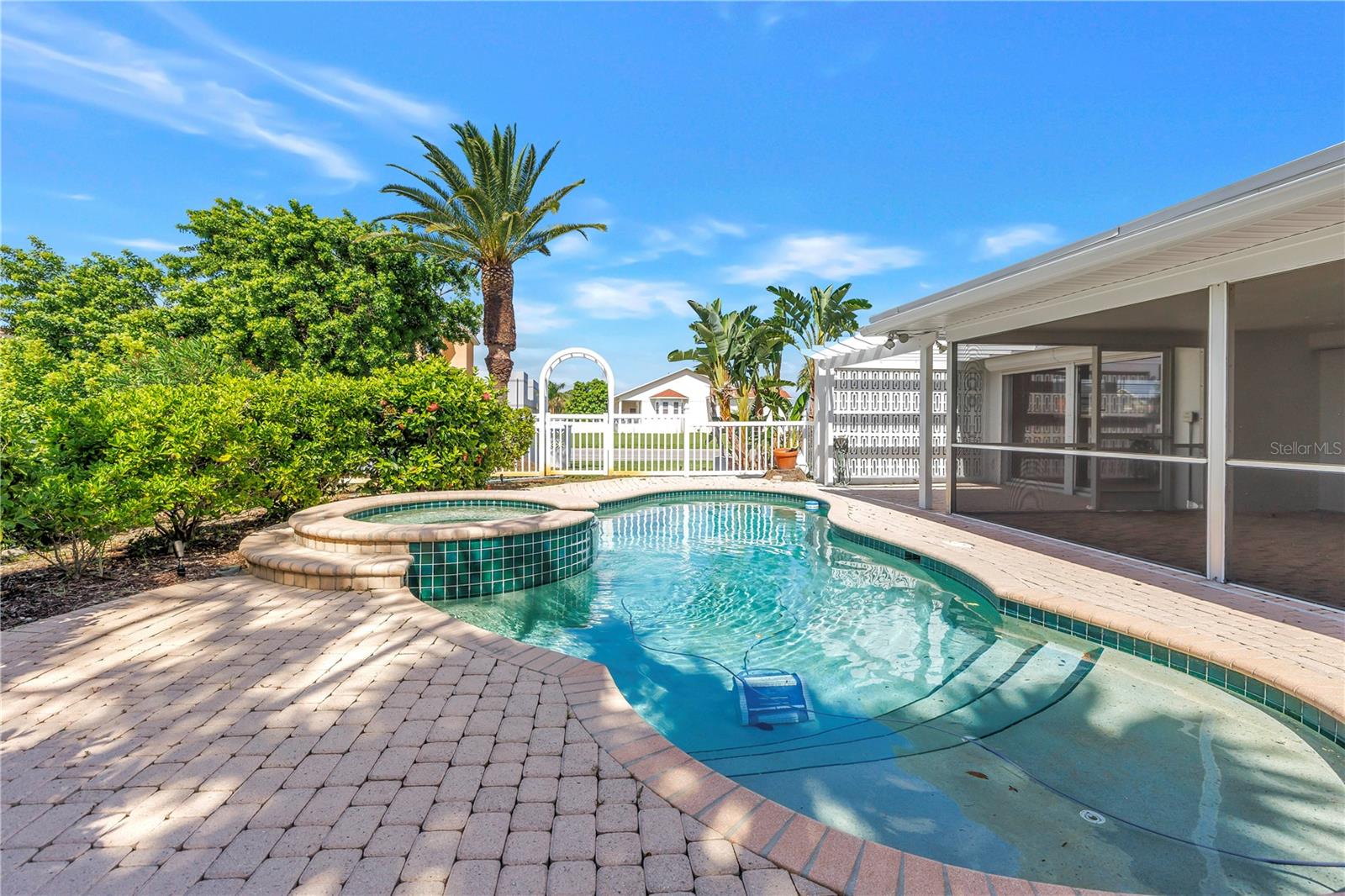 290 MONTE CRISTO BLVD — photo 41