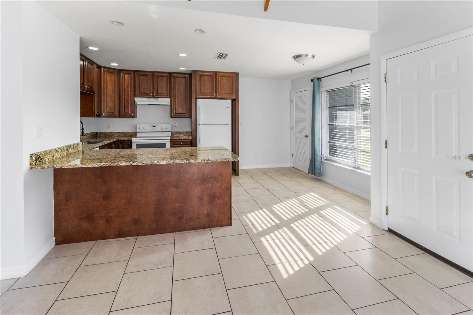 7013 BRENTFORD RD — photo 15