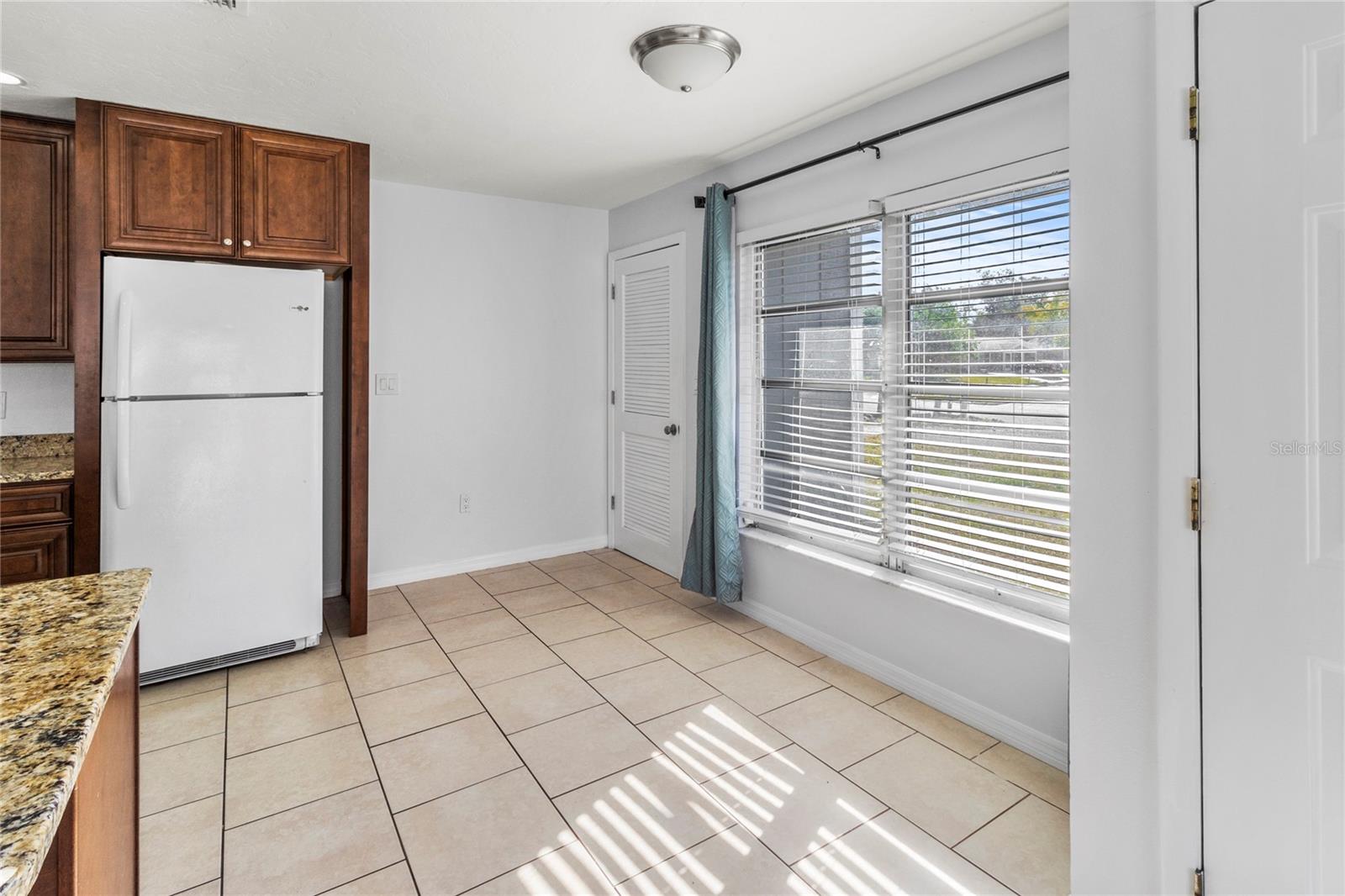 7013 BRENTFORD RD — photo 9