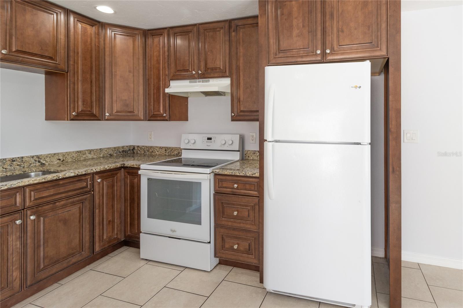 7013 BRENTFORD RD — photo 8