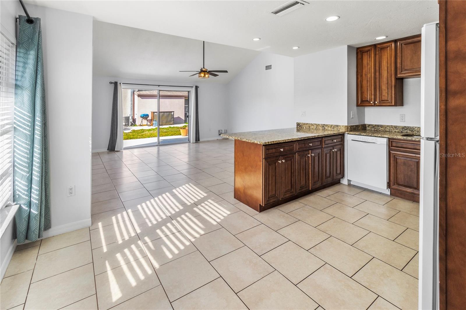 7013 BRENTFORD RD — photo 11