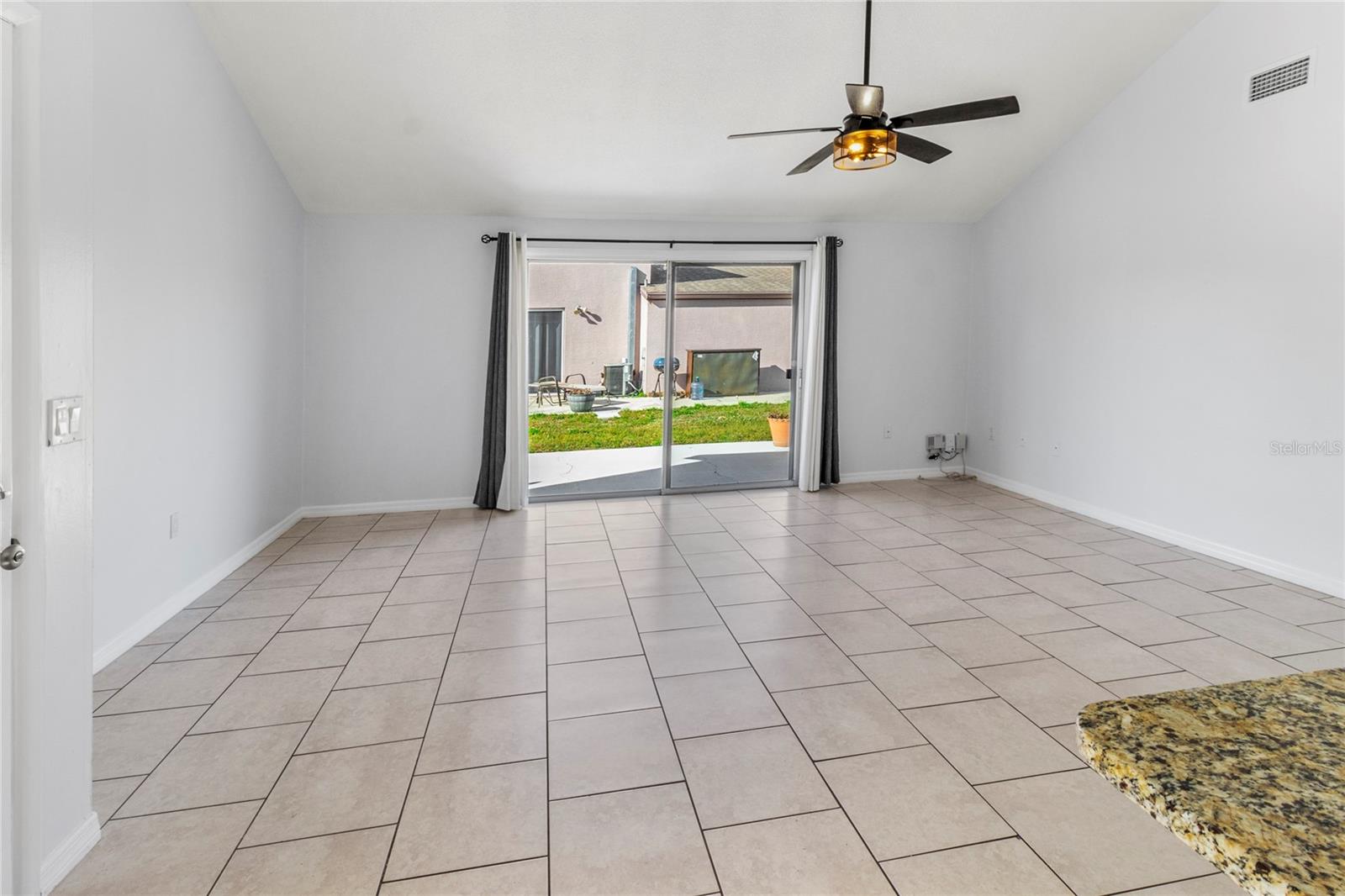 7013 BRENTFORD RD — photo 18