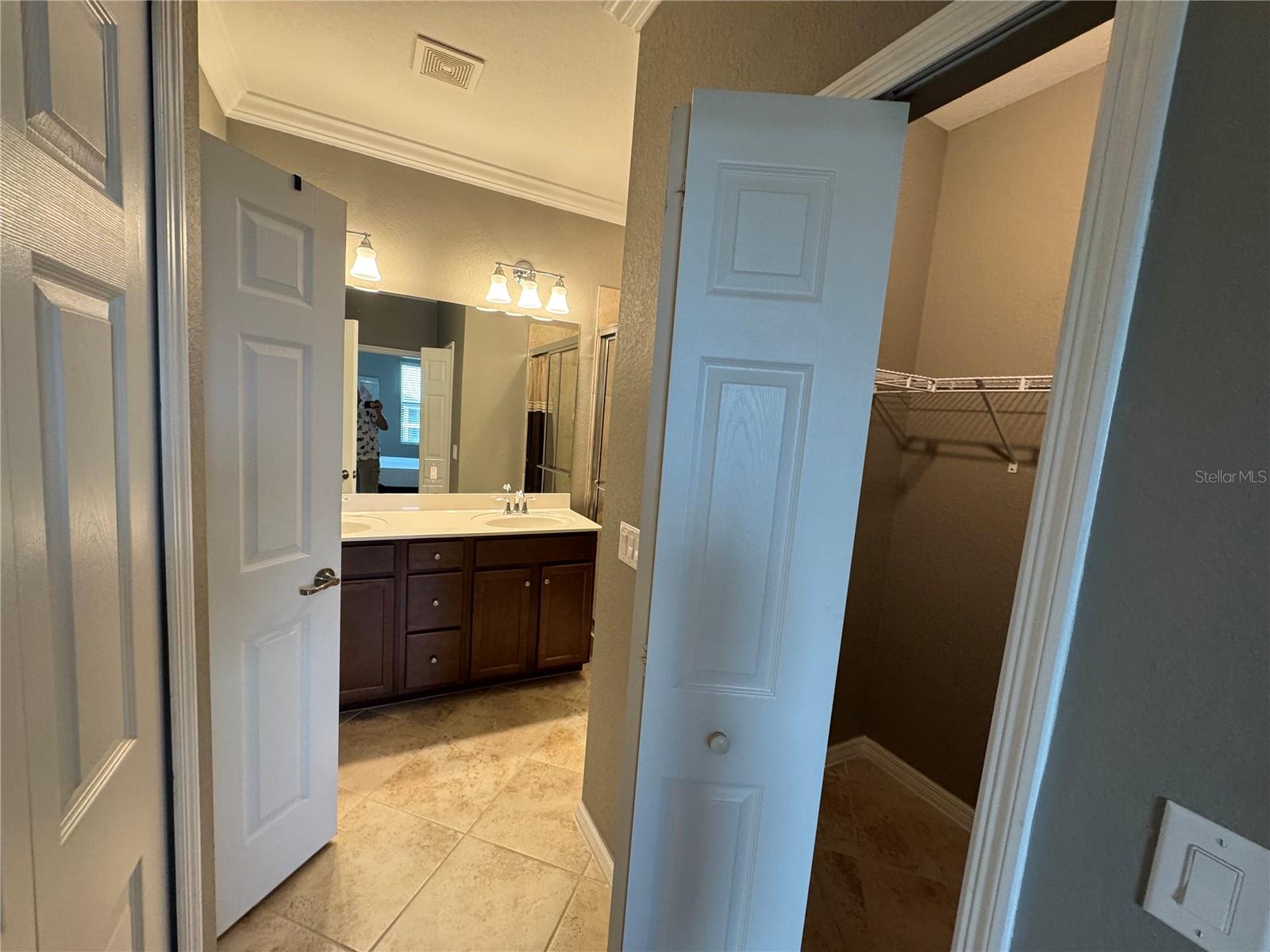 20448 LAGENTE CIR — photo 18