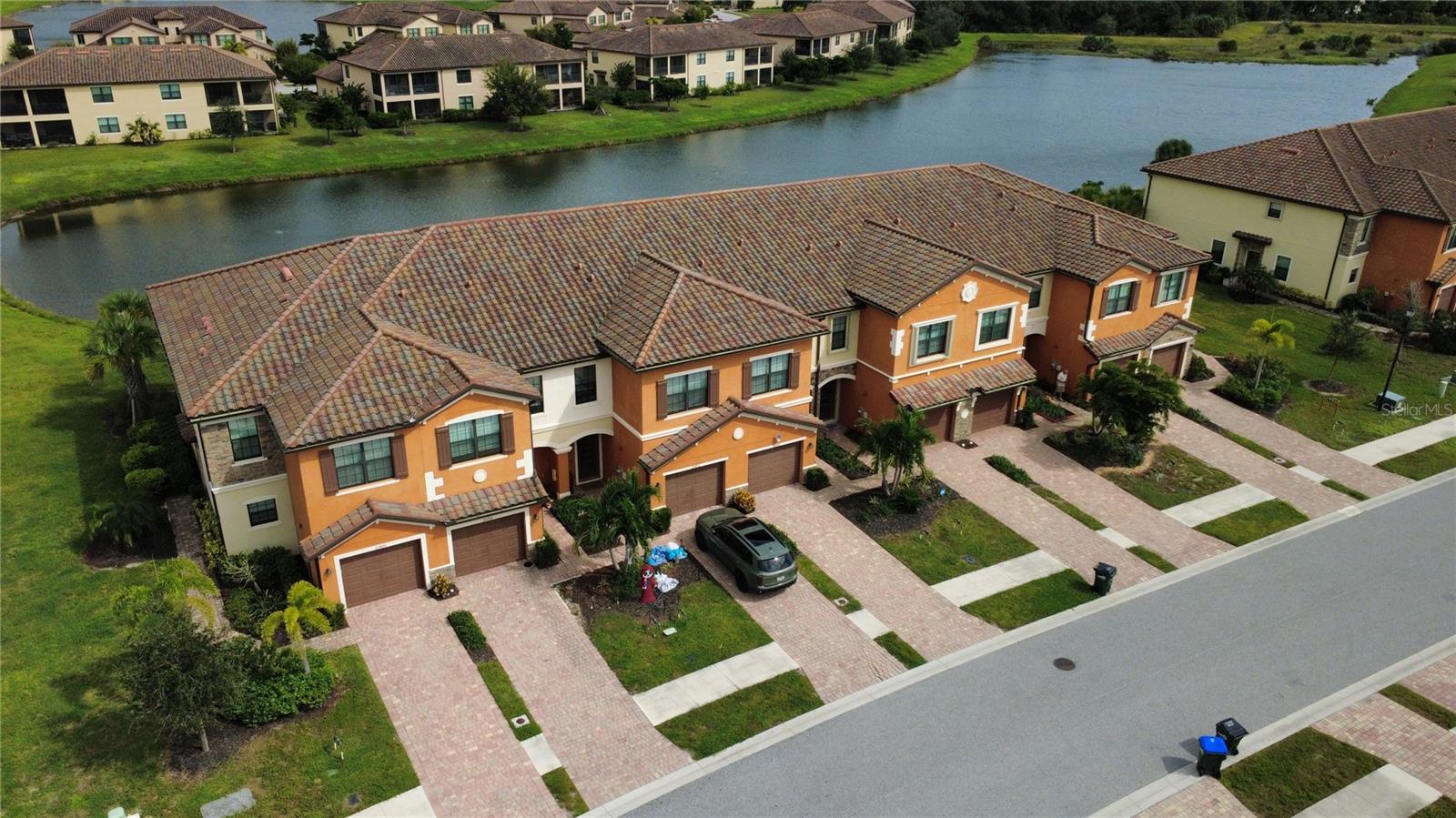 20448 LAGENTE CIR — photo 30