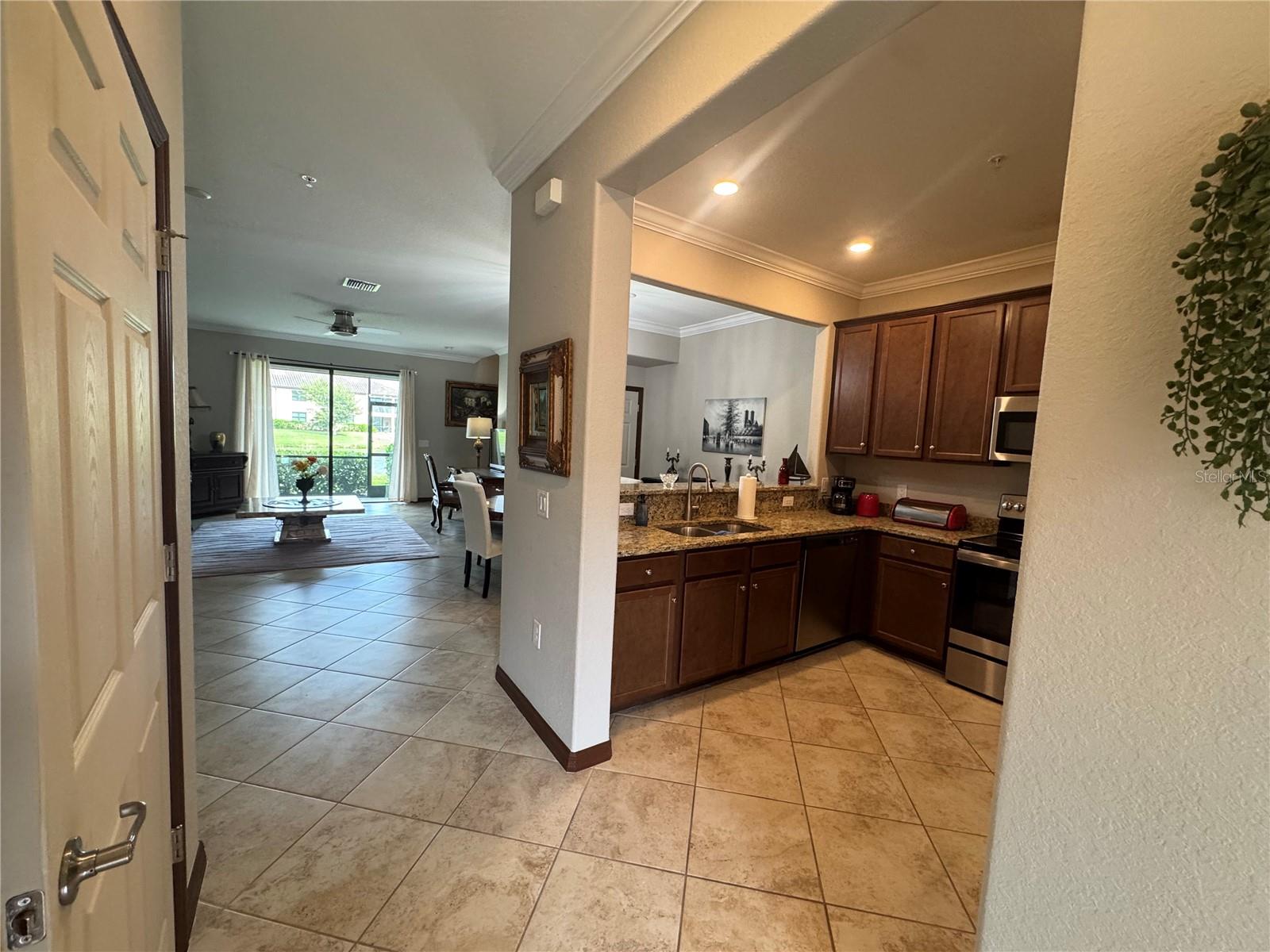 20448 LAGENTE CIR — photo 4