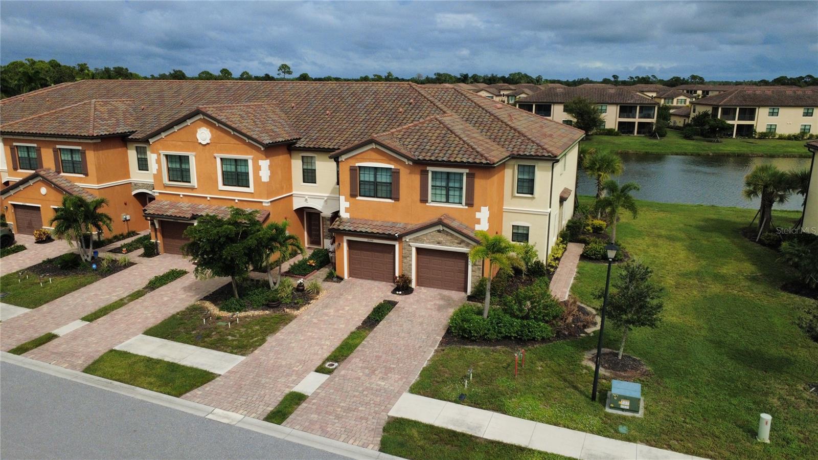20448 LAGENTE CIR — photo 29