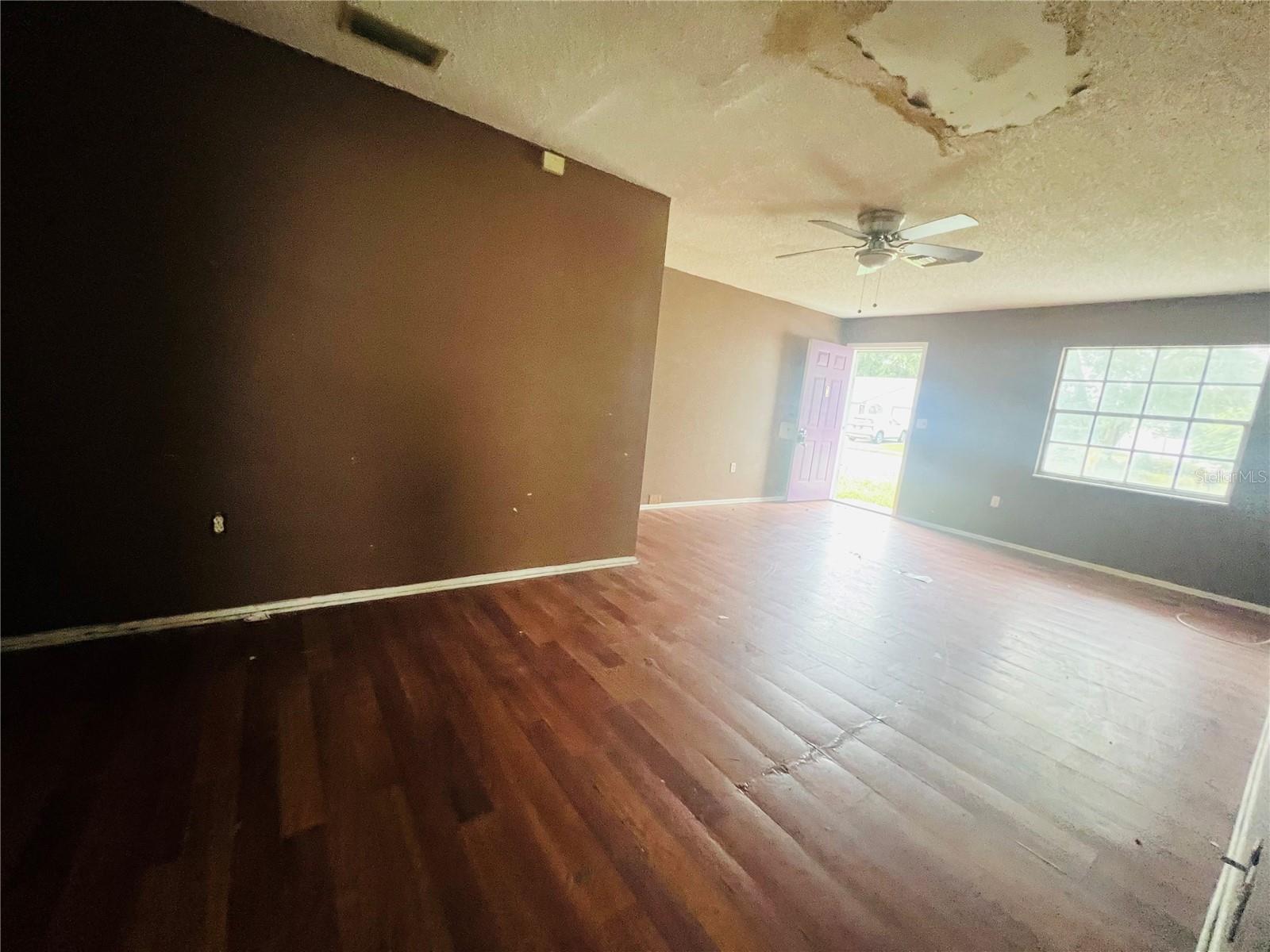 3131 CHALON ST — photo 4