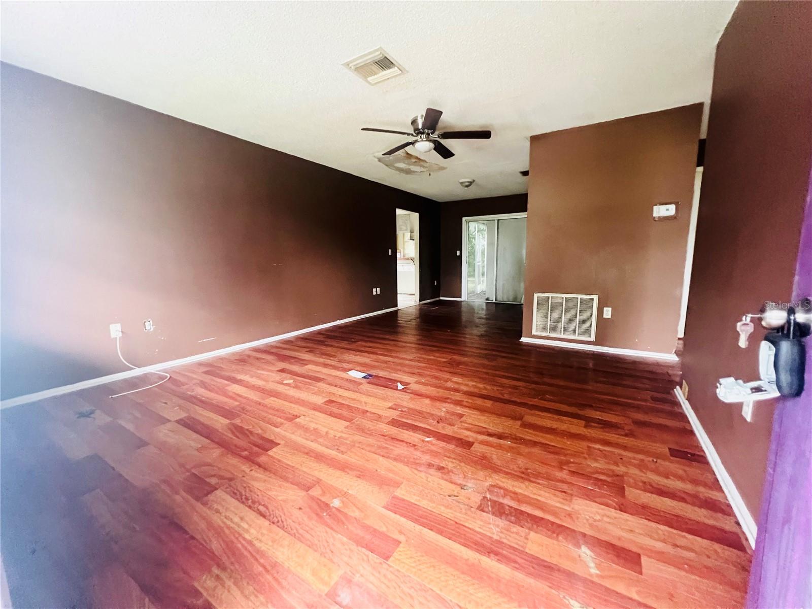 3131 CHALON ST — photo 2