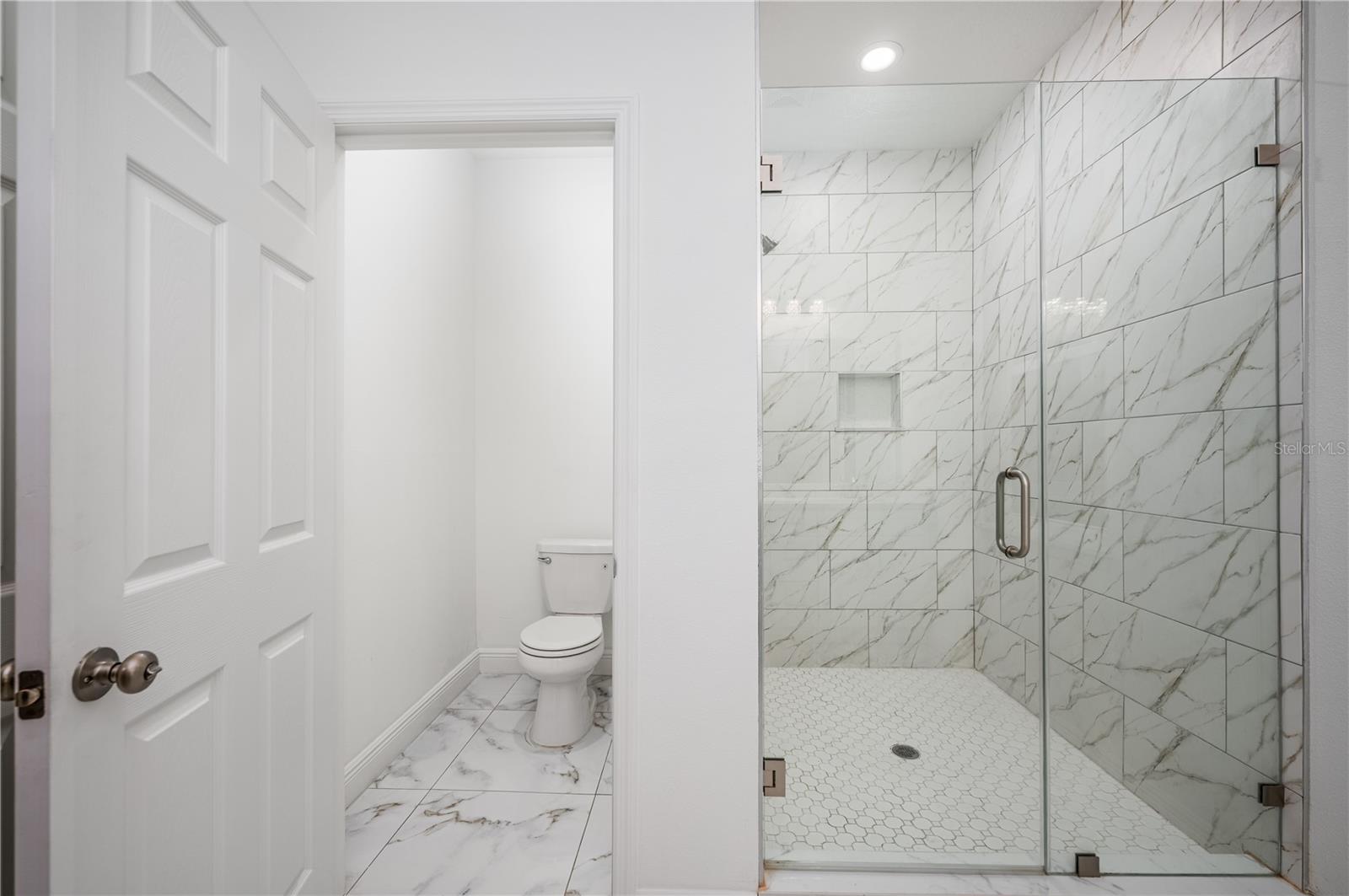 3724 N WHITTIER ST — photo 23