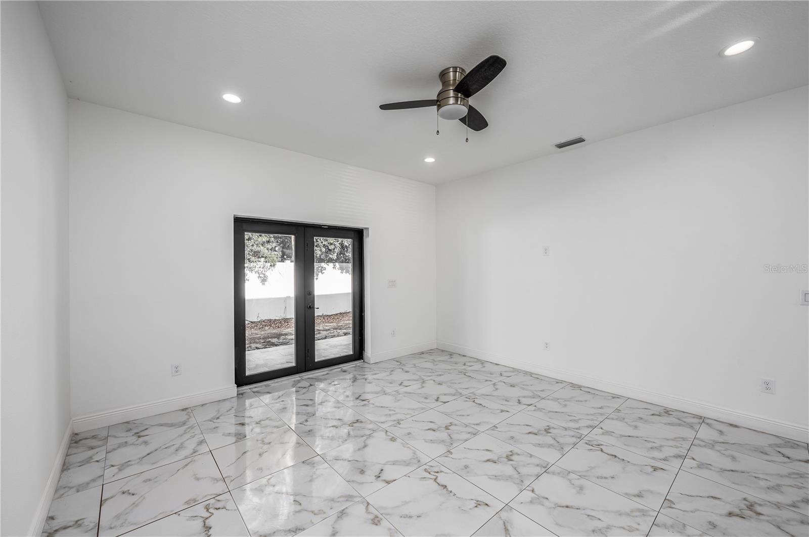 3724 N WHITTIER ST — photo 13