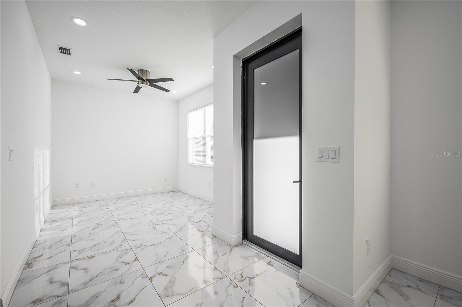 3724 N WHITTIER ST — photo 5