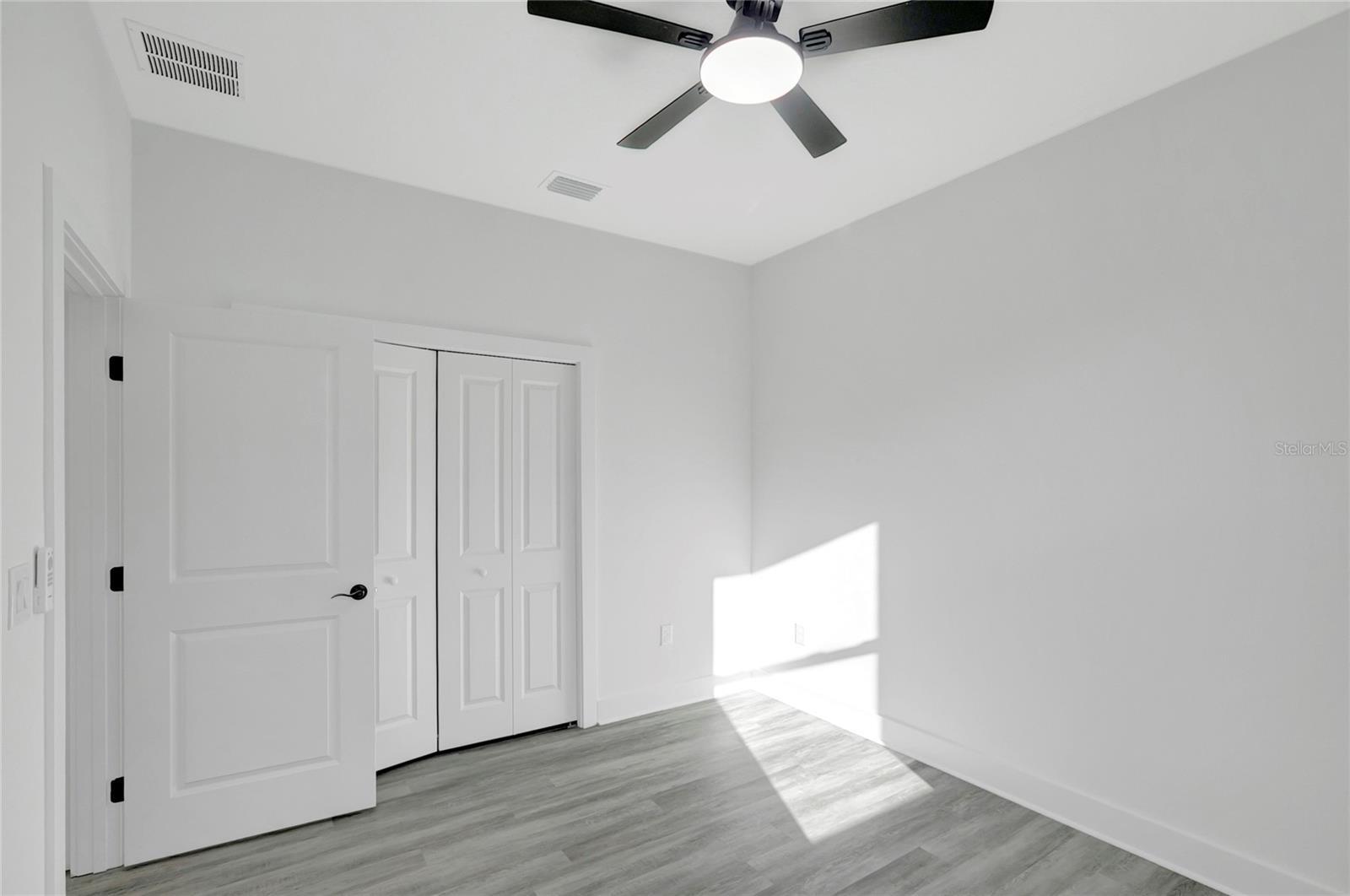 508 E JAMES ST — photo 31