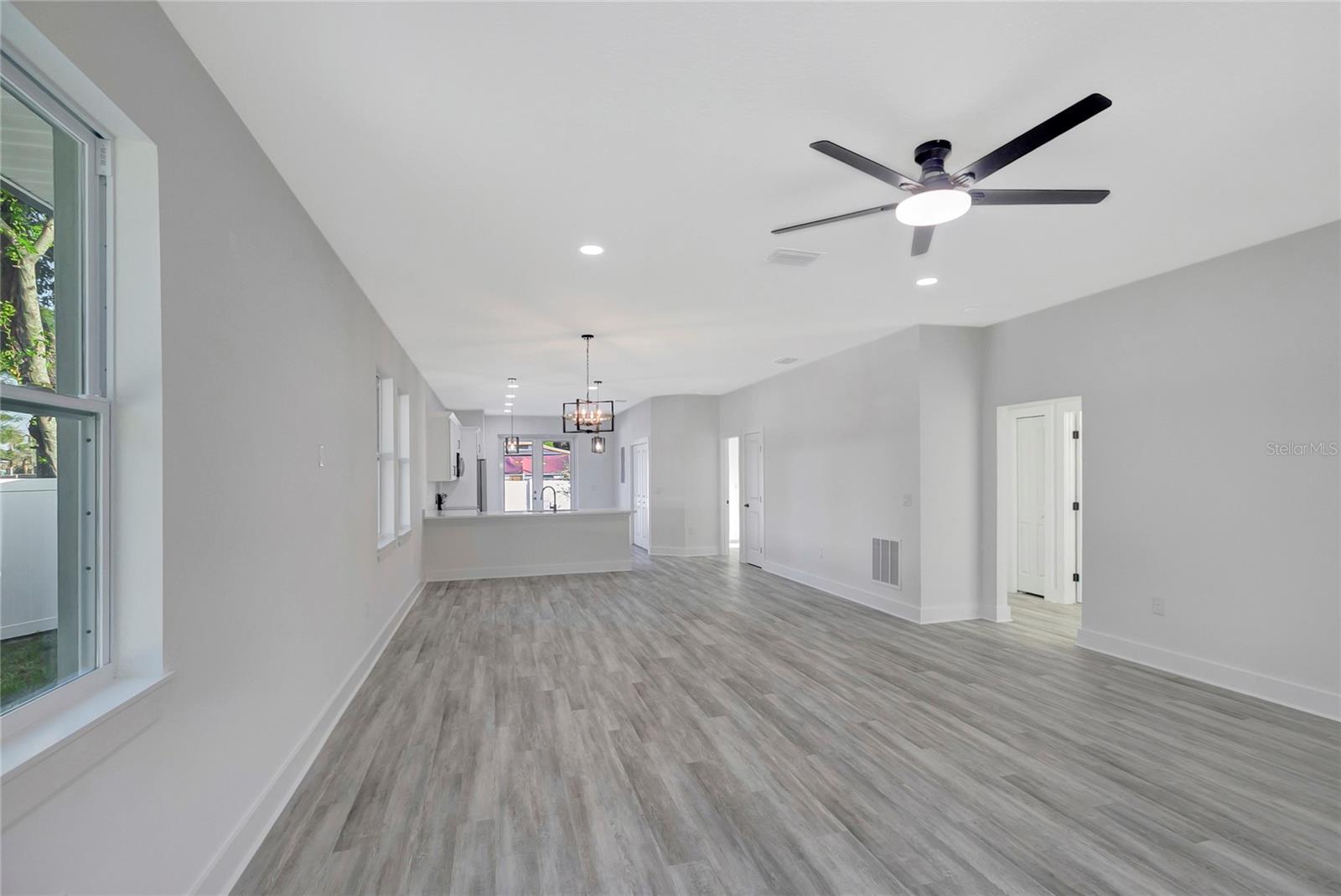 508 E JAMES ST — photo 10