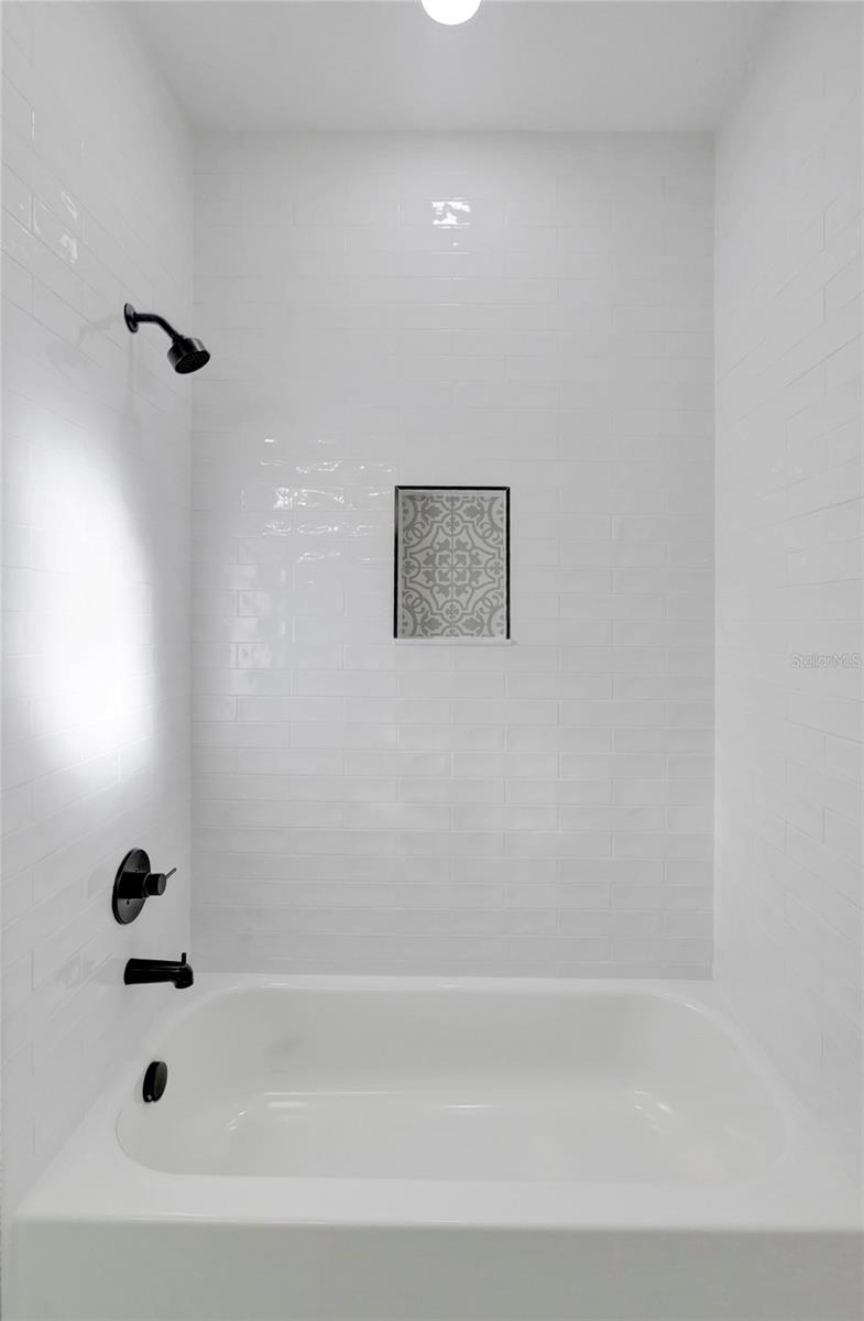 508 E JAMES ST — photo 36