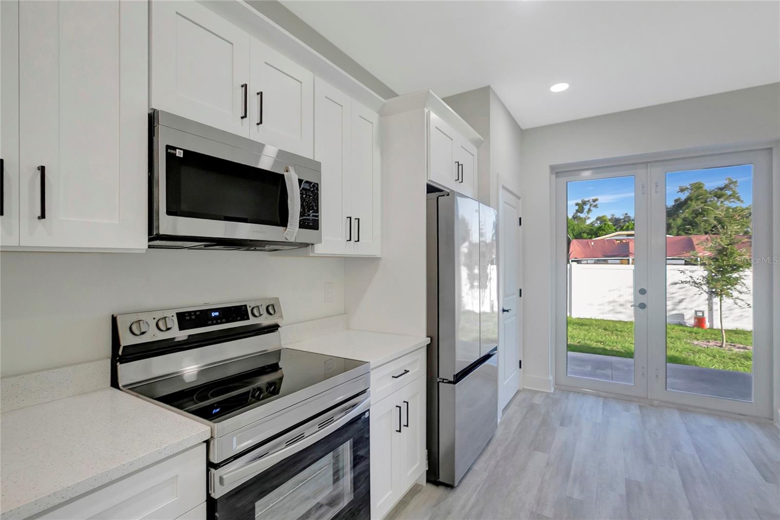 508 E JAMES ST — photo 21