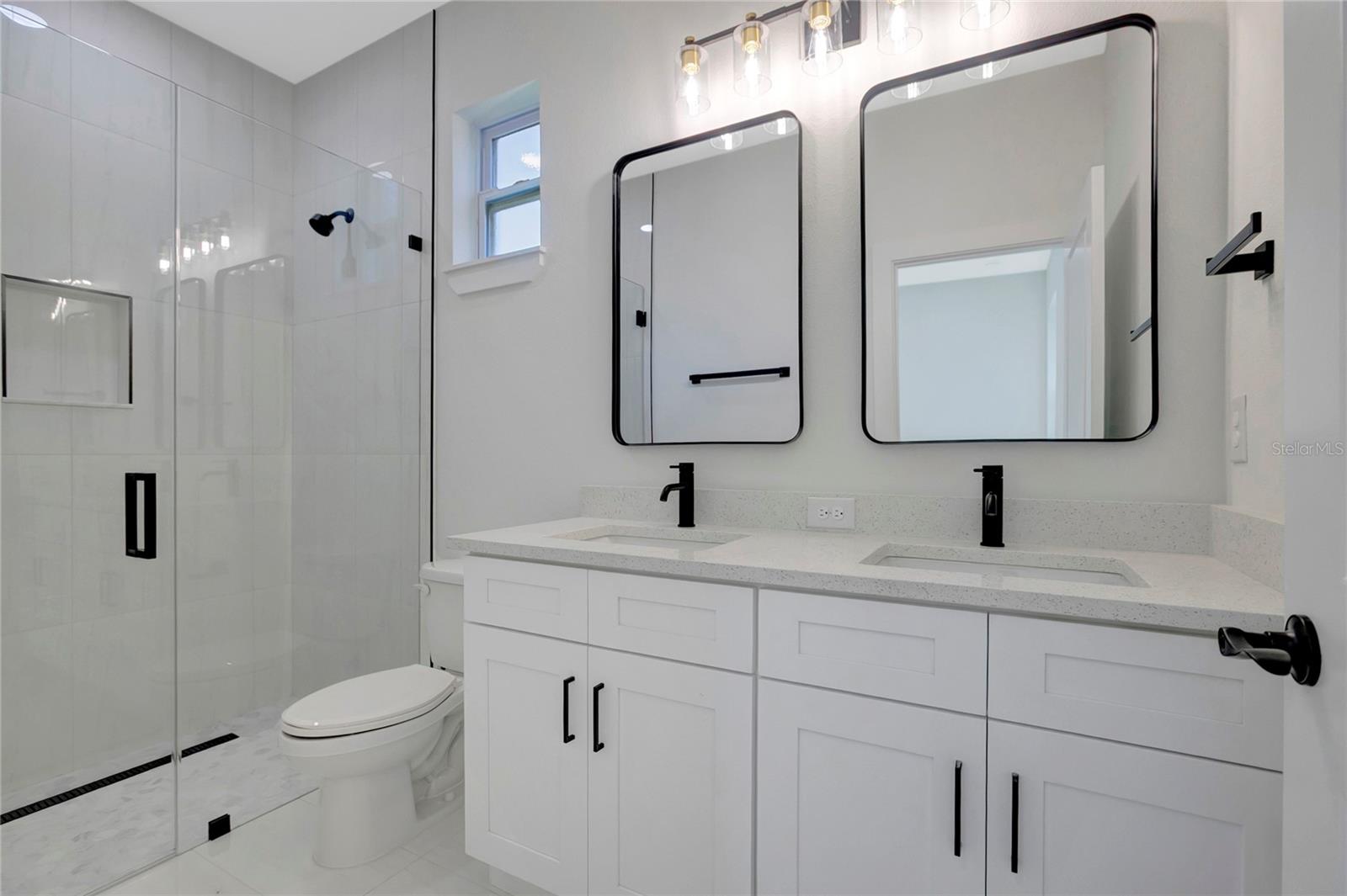 508 E JAMES ST — photo 26