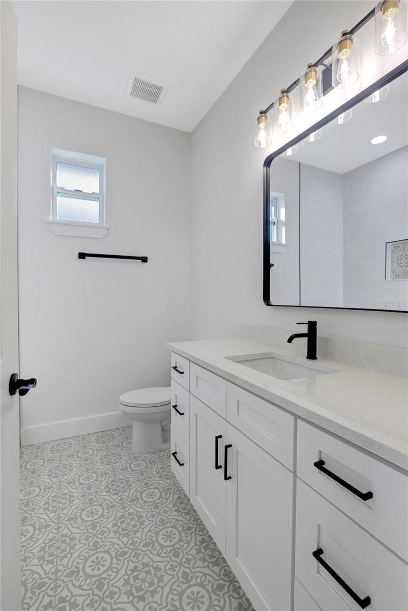 508 E JAMES ST — photo 34