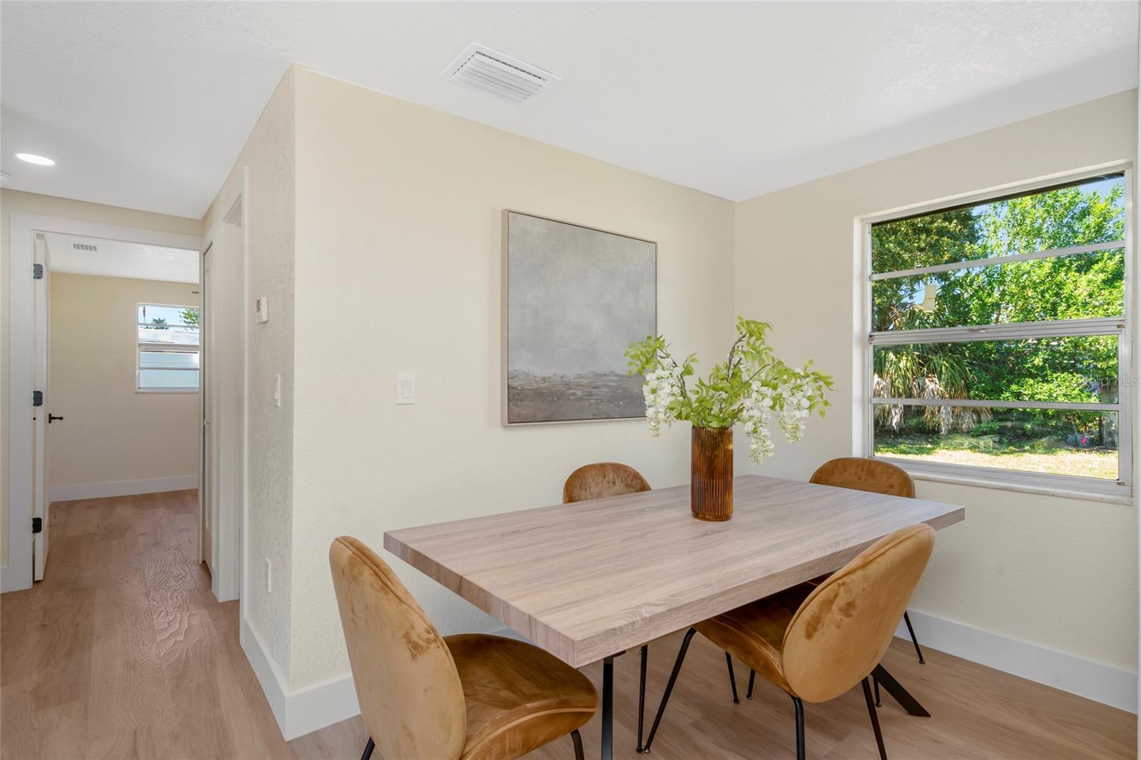 4003 W MONTGOMERY TER — photo 12