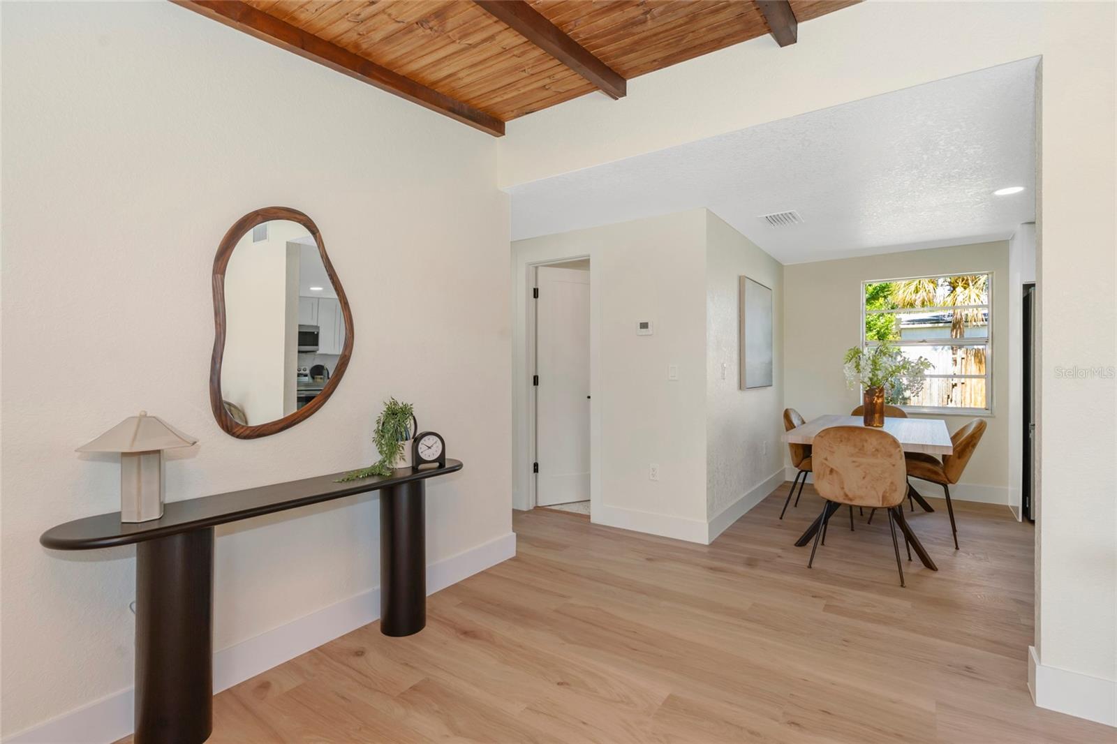 4003 W MONTGOMERY TER — photo 10