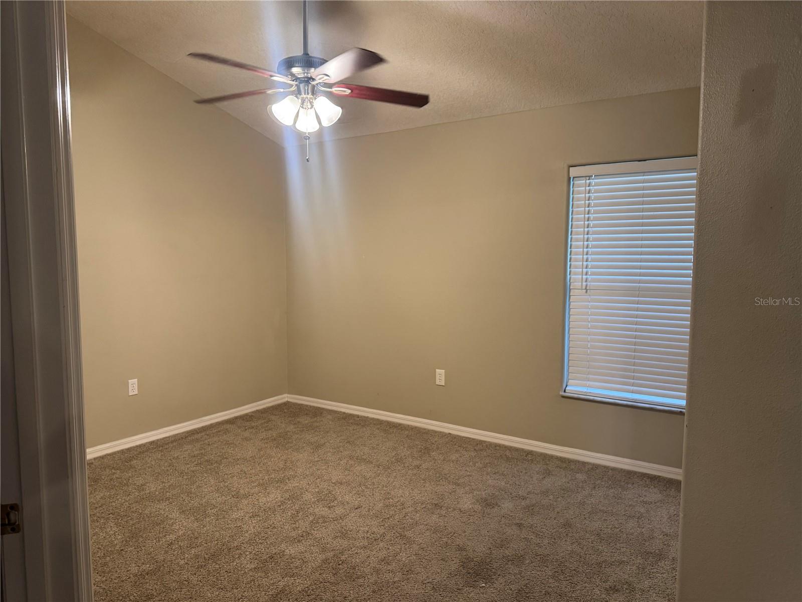 1024 HARBOR TOWN DR — photo 11