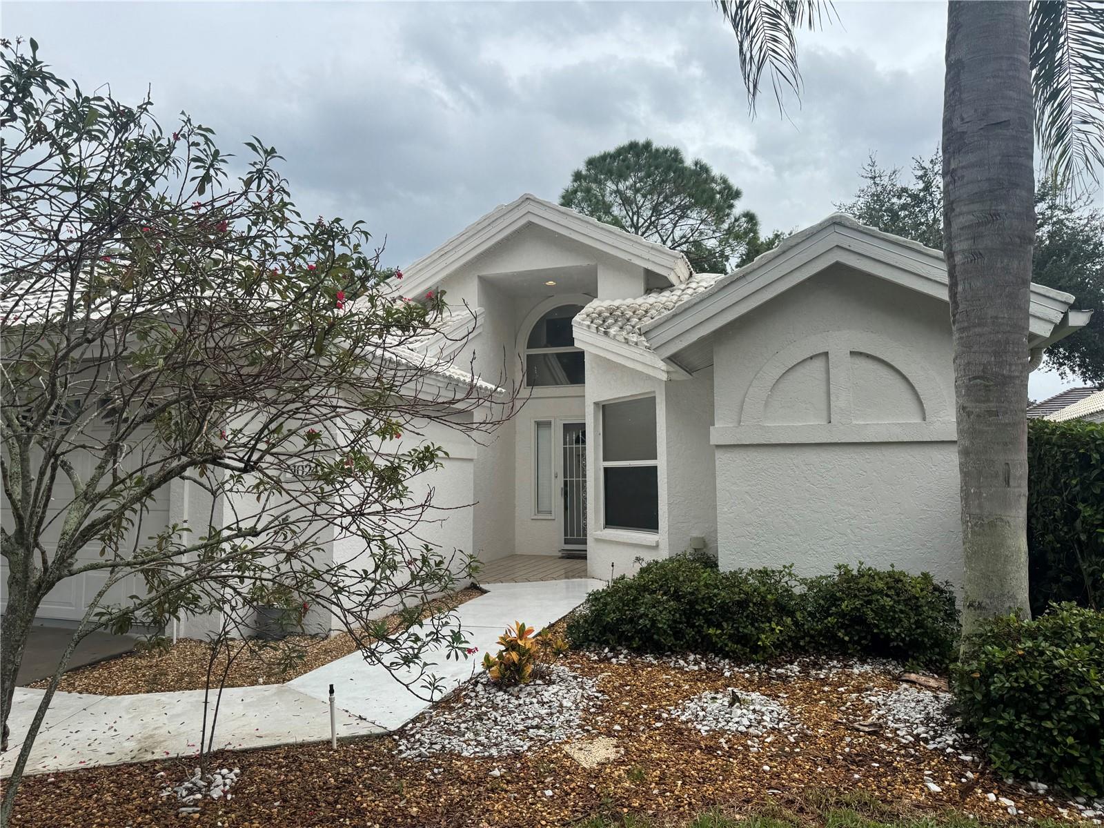 1024 HARBOR TOWN DR — photo 3
