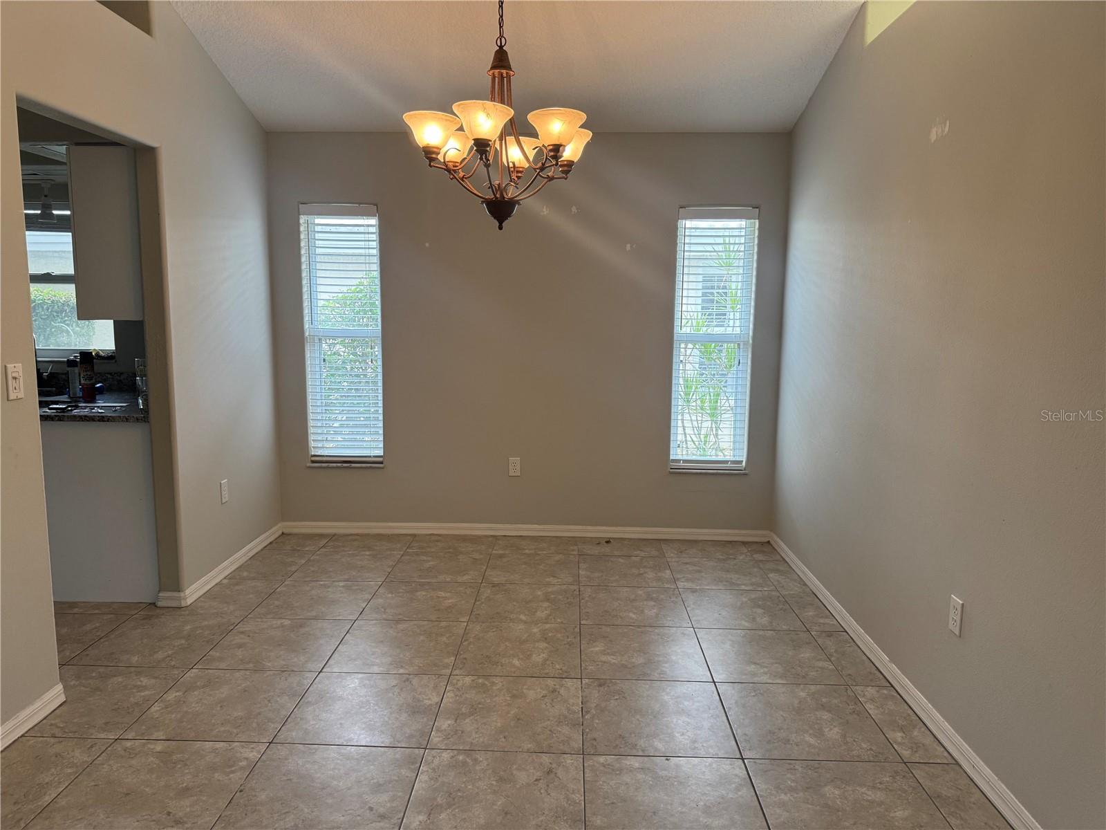 1024 HARBOR TOWN DR — photo 9