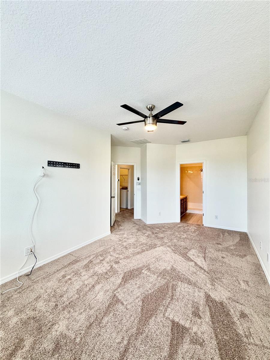1038 BLACKWATER DR — photo 16