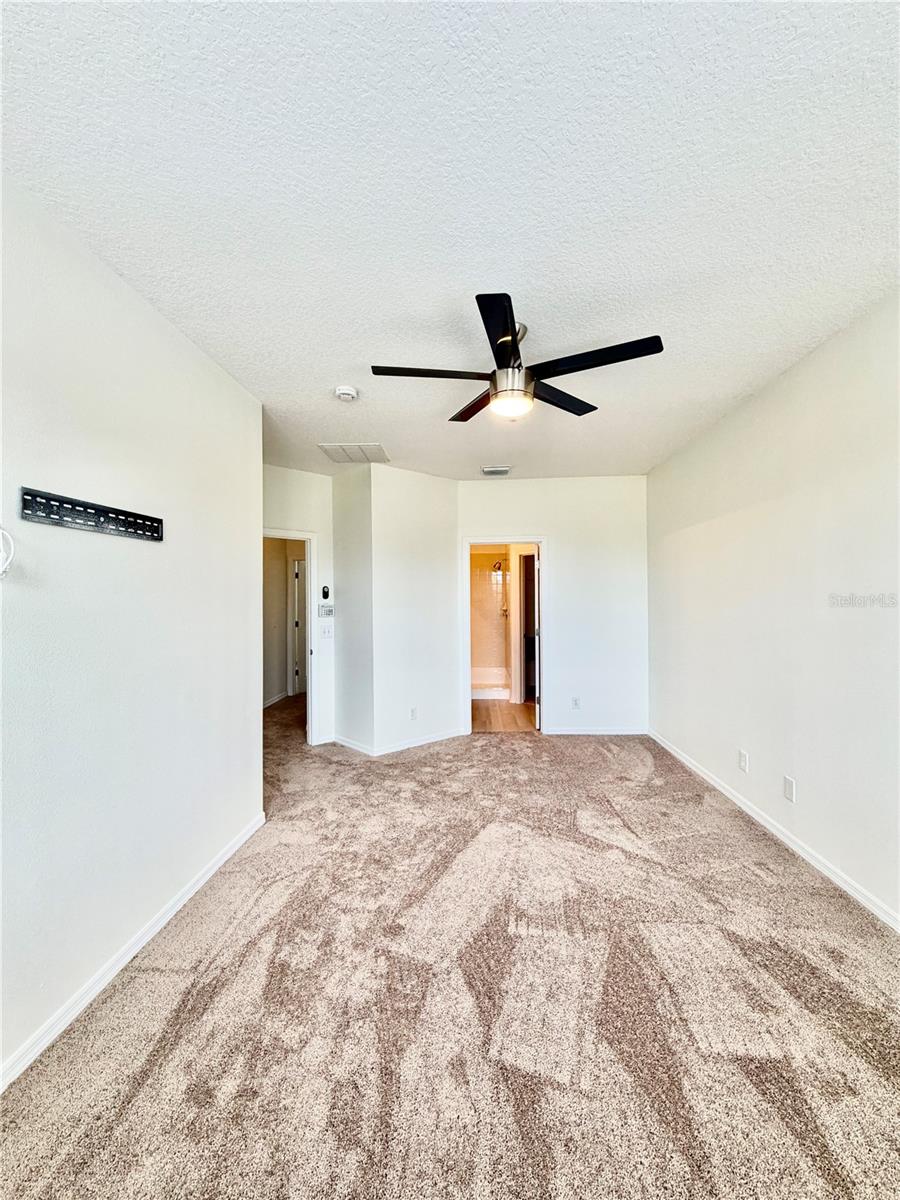 1038 BLACKWATER DR — photo 17