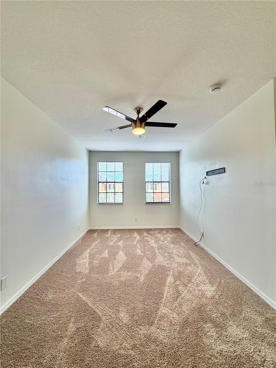 1038 BLACKWATER DR — photo 15