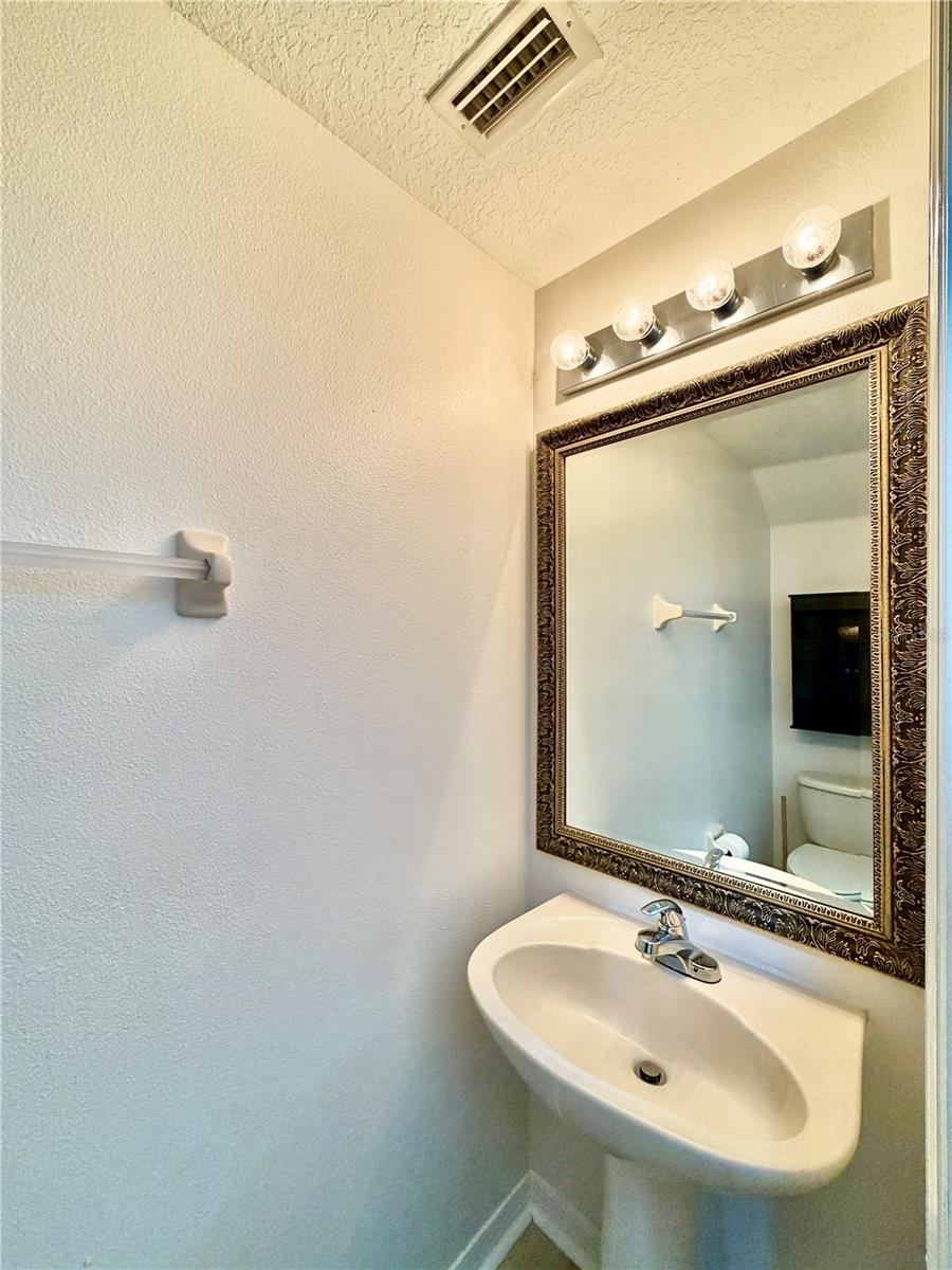 1038 BLACKWATER DR — photo 13