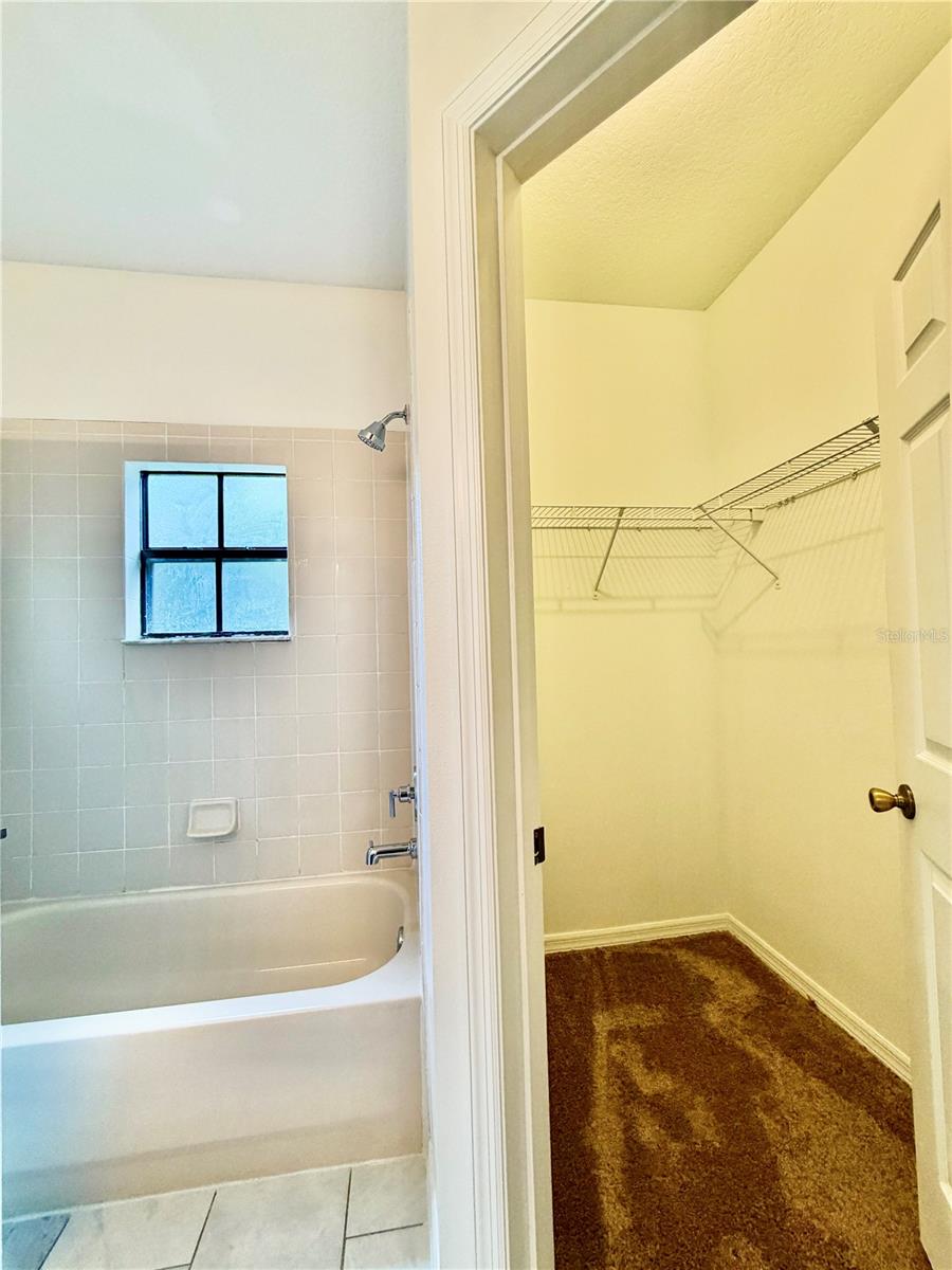 1038 BLACKWATER DR — photo 22