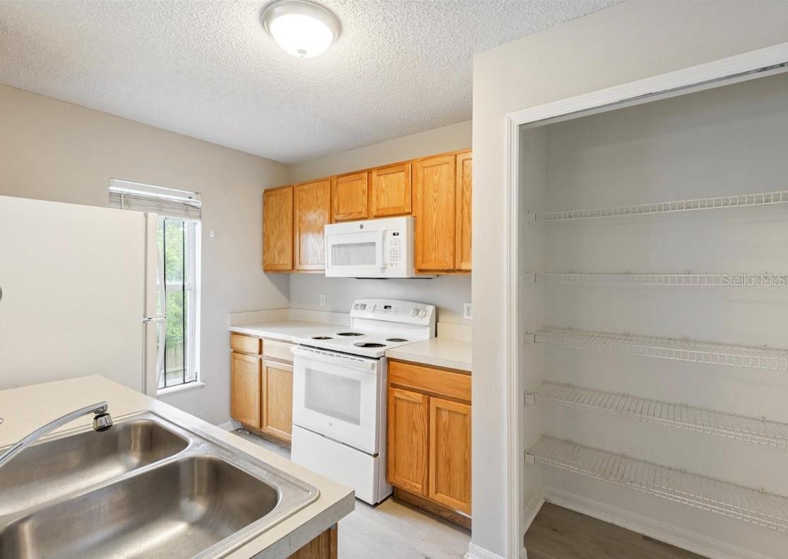 4617 ASHBURN SQUARE DR — photo 8