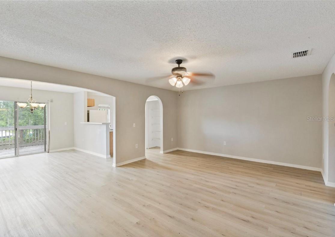 4617 ASHBURN SQUARE DR — photo 3