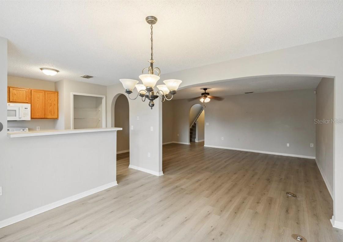 4617 ASHBURN SQUARE DR — photo 5