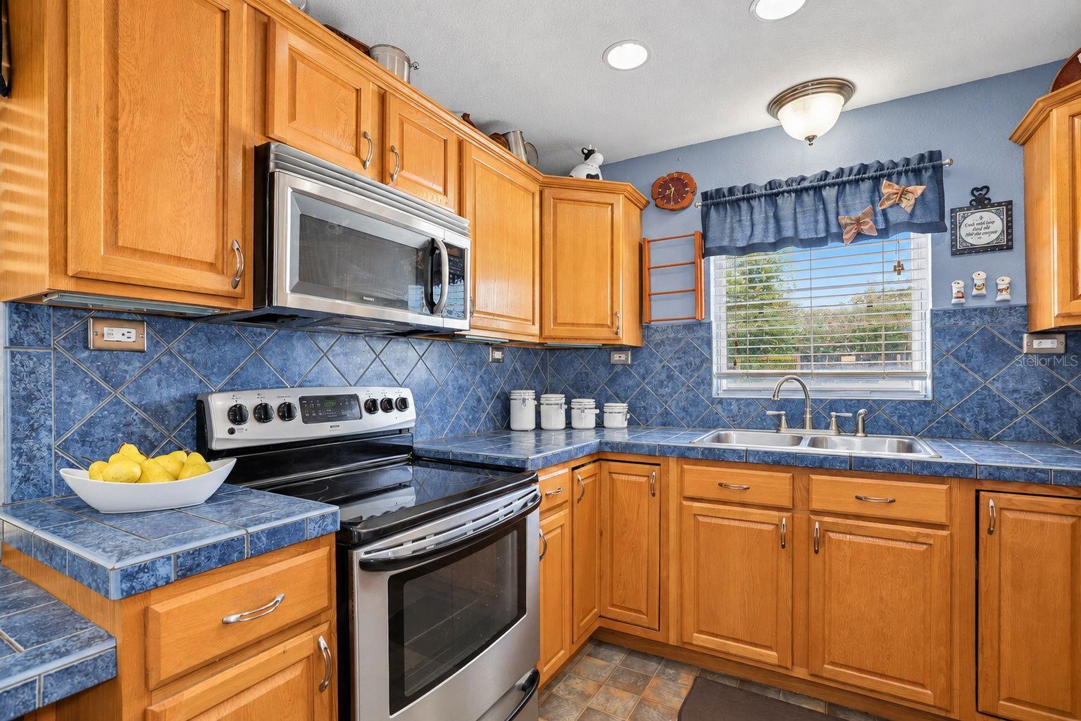 4201 NARVAREZ WAY S — photo 17