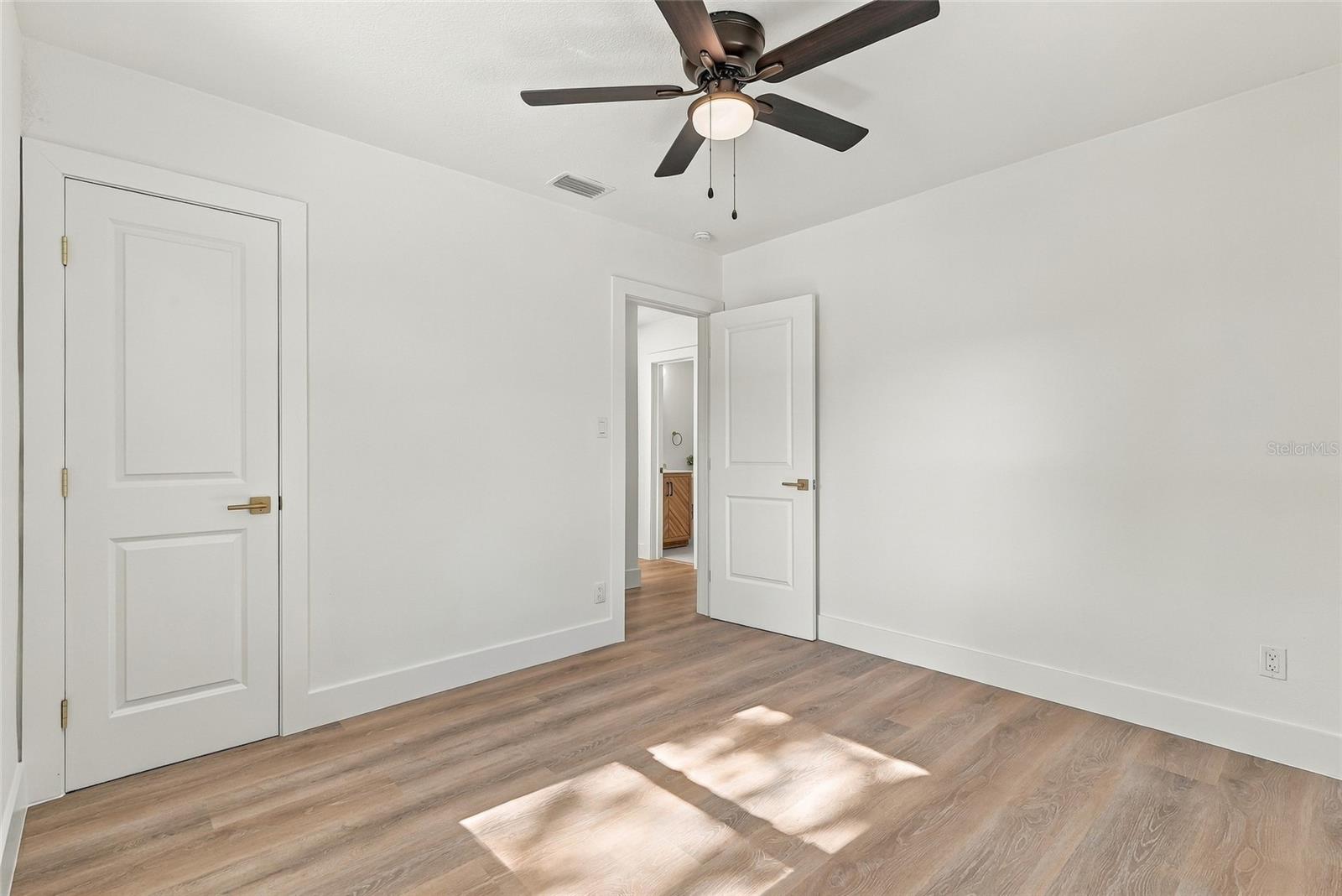 4317 S TRASK ST — photo 31