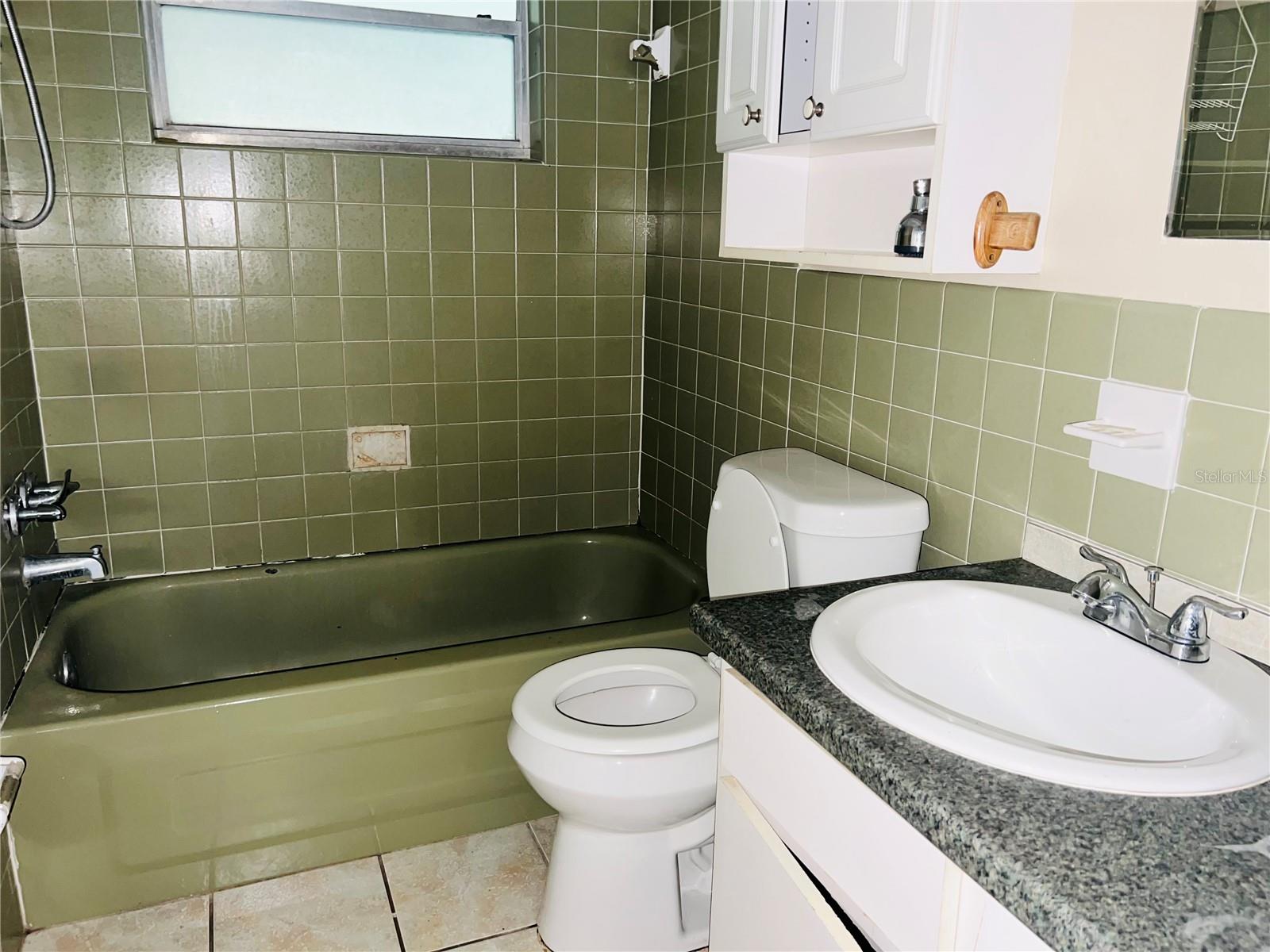 7230 INGLESIDE DR — photo 13
