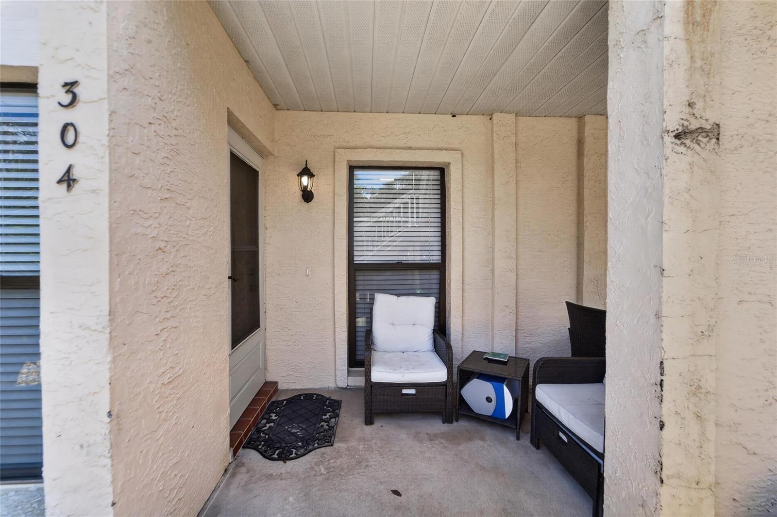304 KNOTTWOOD CT #304 — photo 3