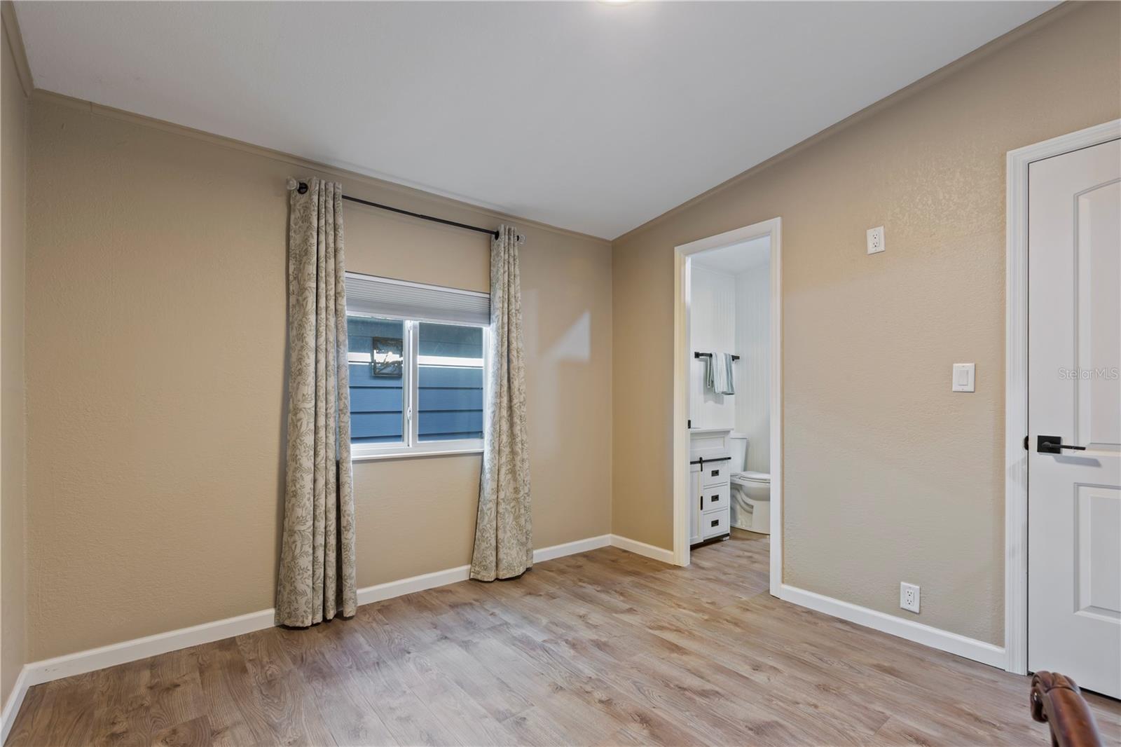 67 MEADOWLARK CIR — photo 34