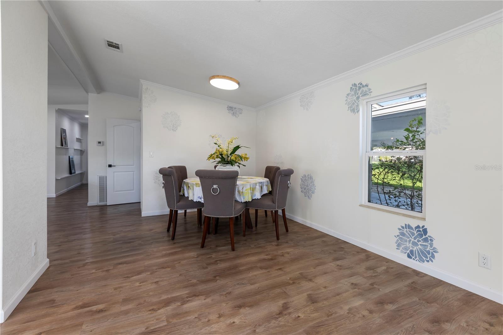 67 MEADOWLARK CIR — photo 11