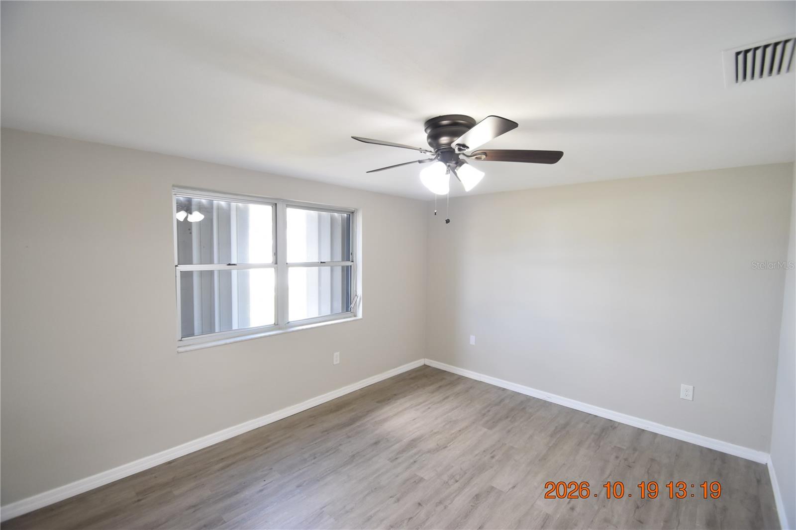 4232 NEWBURY DR — photo 12