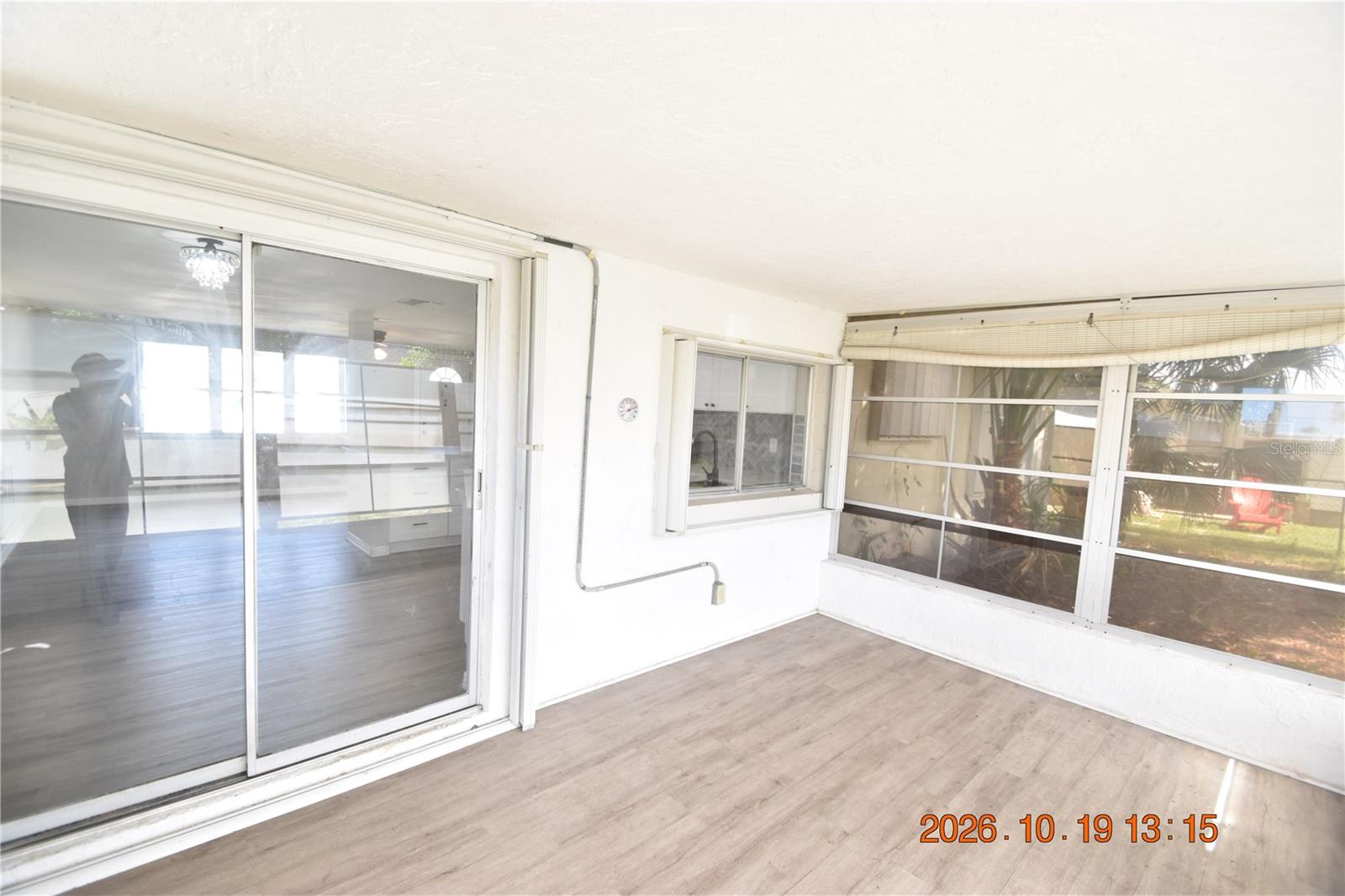 4232 NEWBURY DR — photo 28