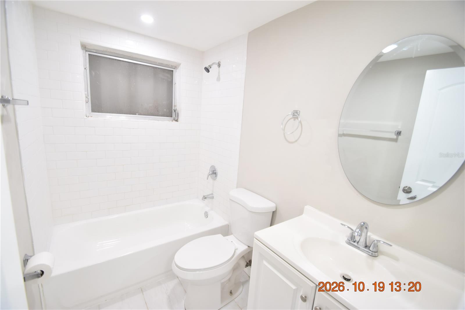4232 NEWBURY DR — photo 20