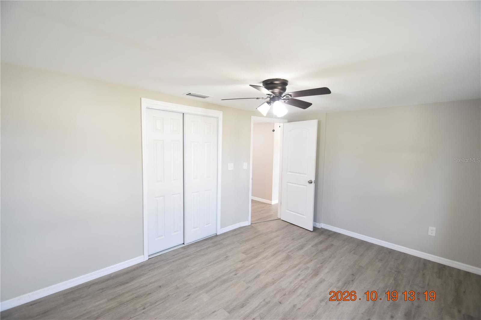 4232 NEWBURY DR — photo 14