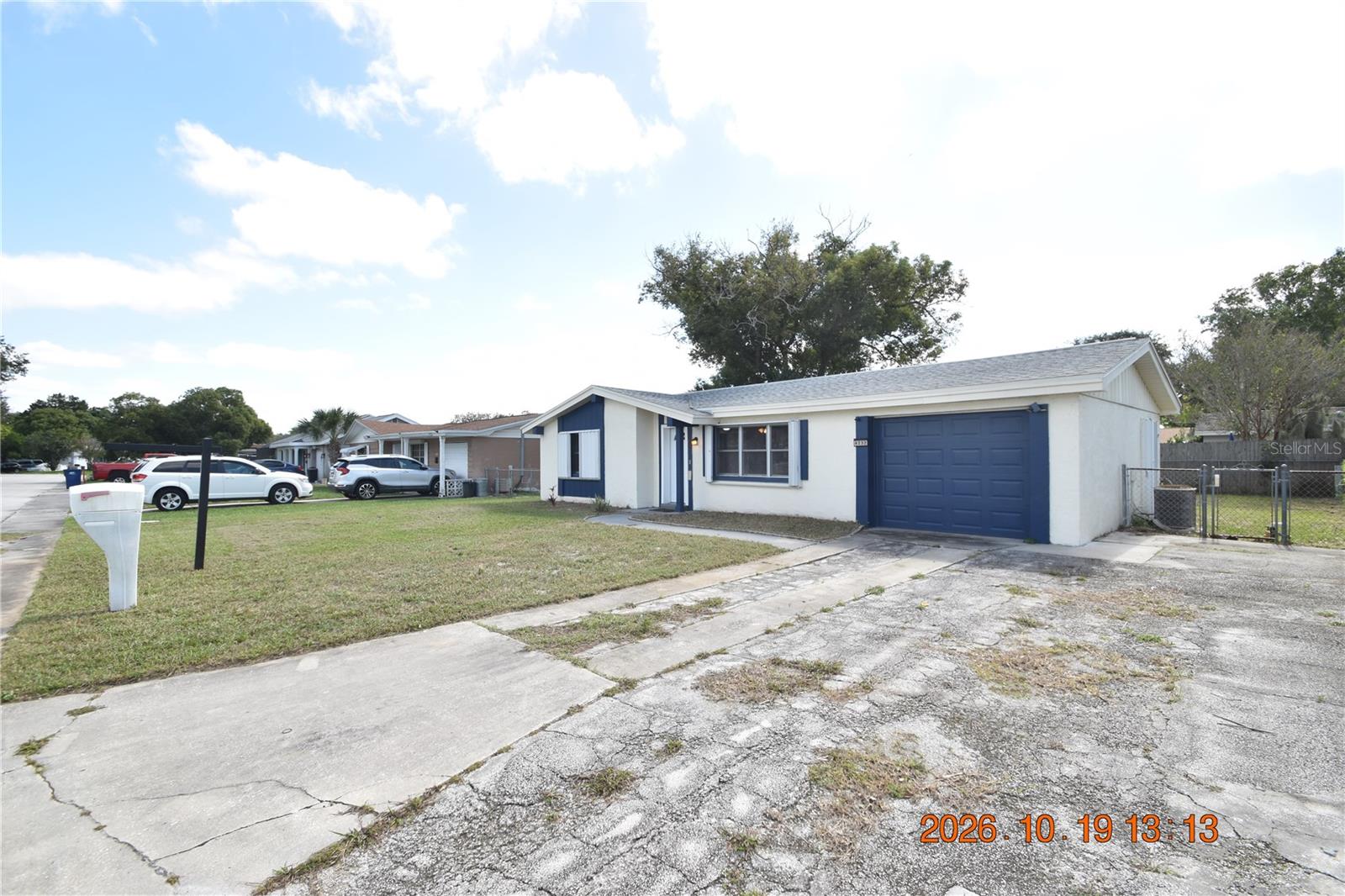 4232 NEWBURY DR — photo 36