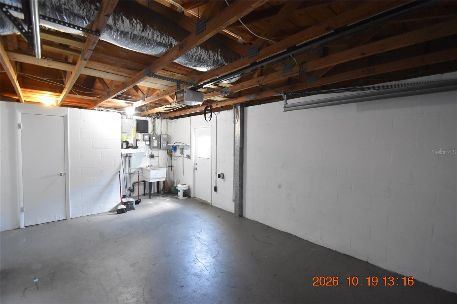 4232 NEWBURY DR — photo 23